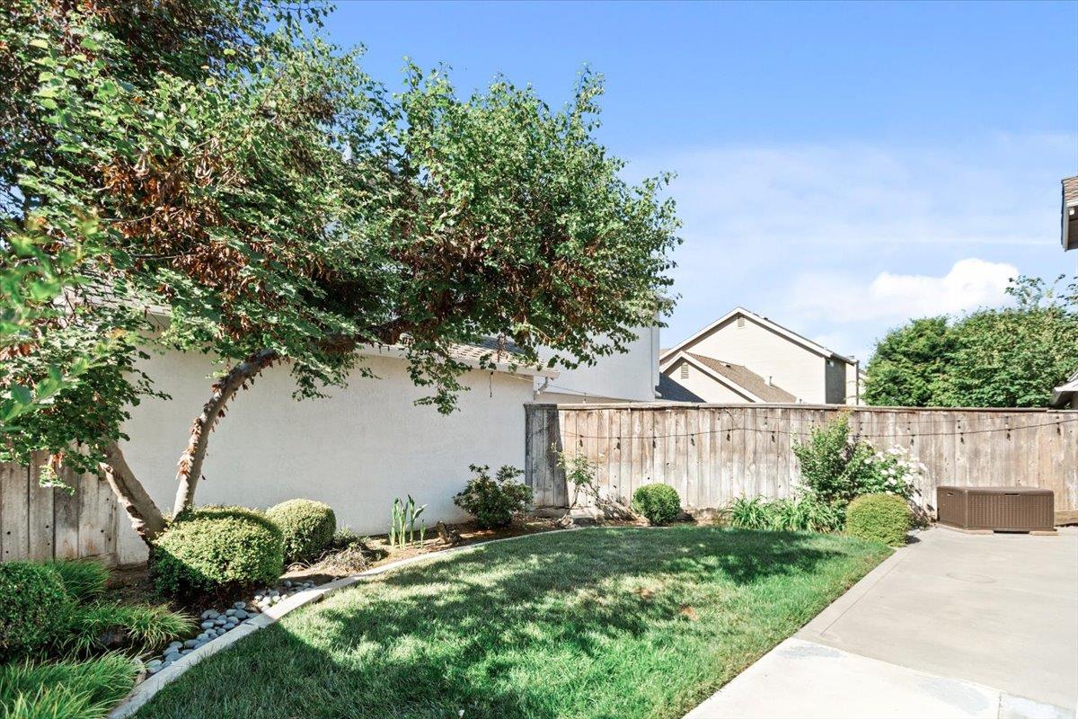 2832 Belharbour Dr, Modesto, CA 95355