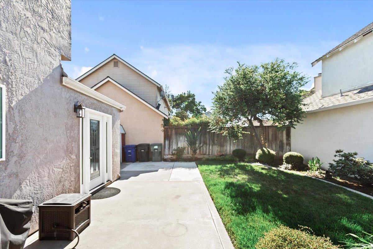 2832 Belharbour Dr, Modesto, CA 95355