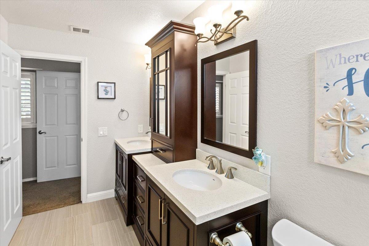 2832 Belharbour Dr, Modesto, CA 95355