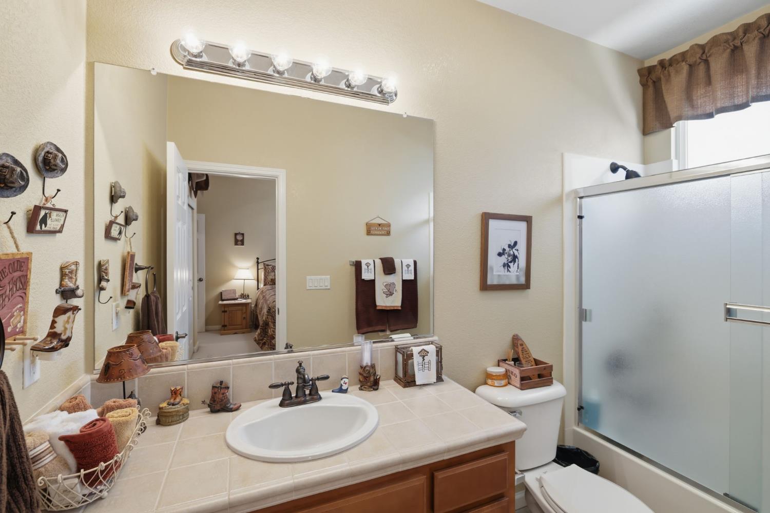 777 Jonabel Way, Oakdale, CA 95361