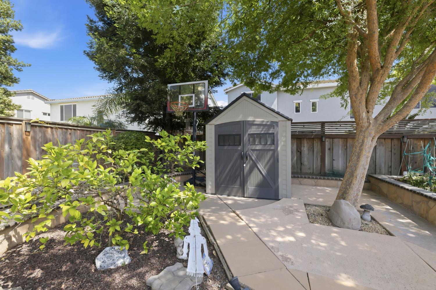 777 Jonabel Way, Oakdale, CA 95361