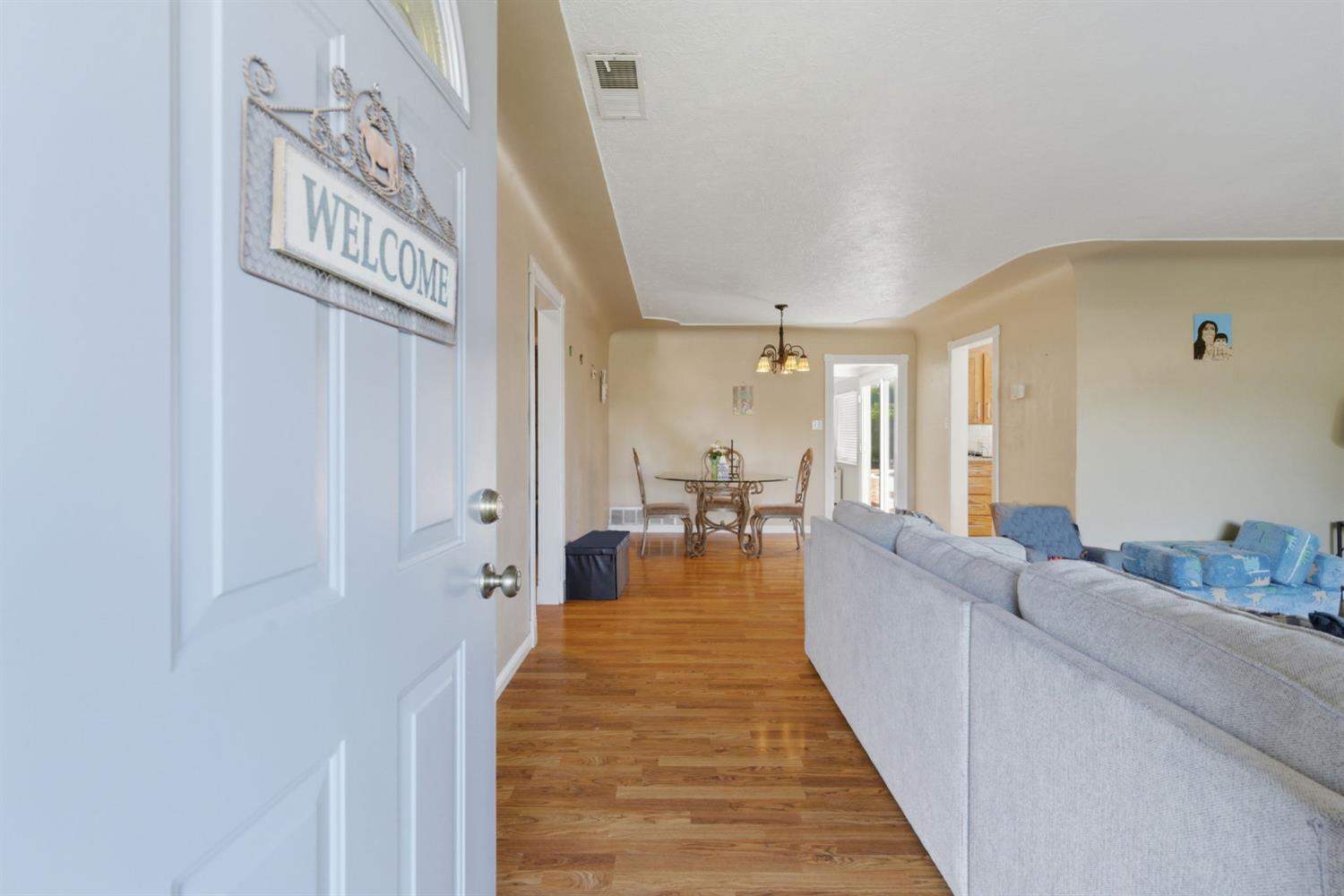 1242 Pauline Ave, Modesto, CA 95358