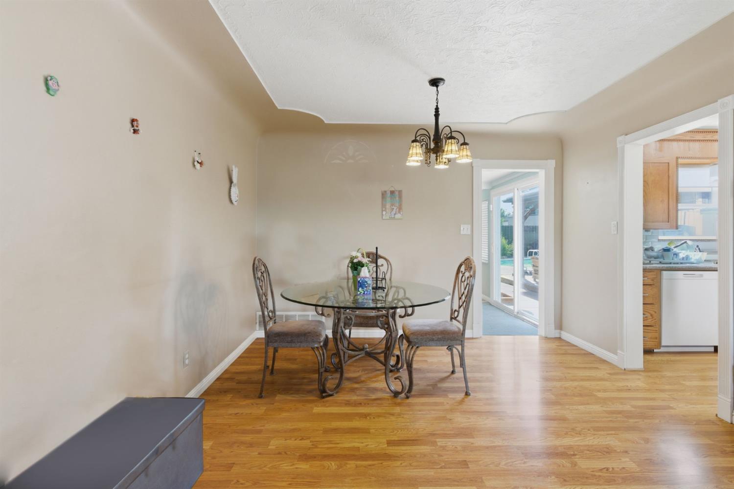 1242 Pauline Ave, Modesto, CA 95358