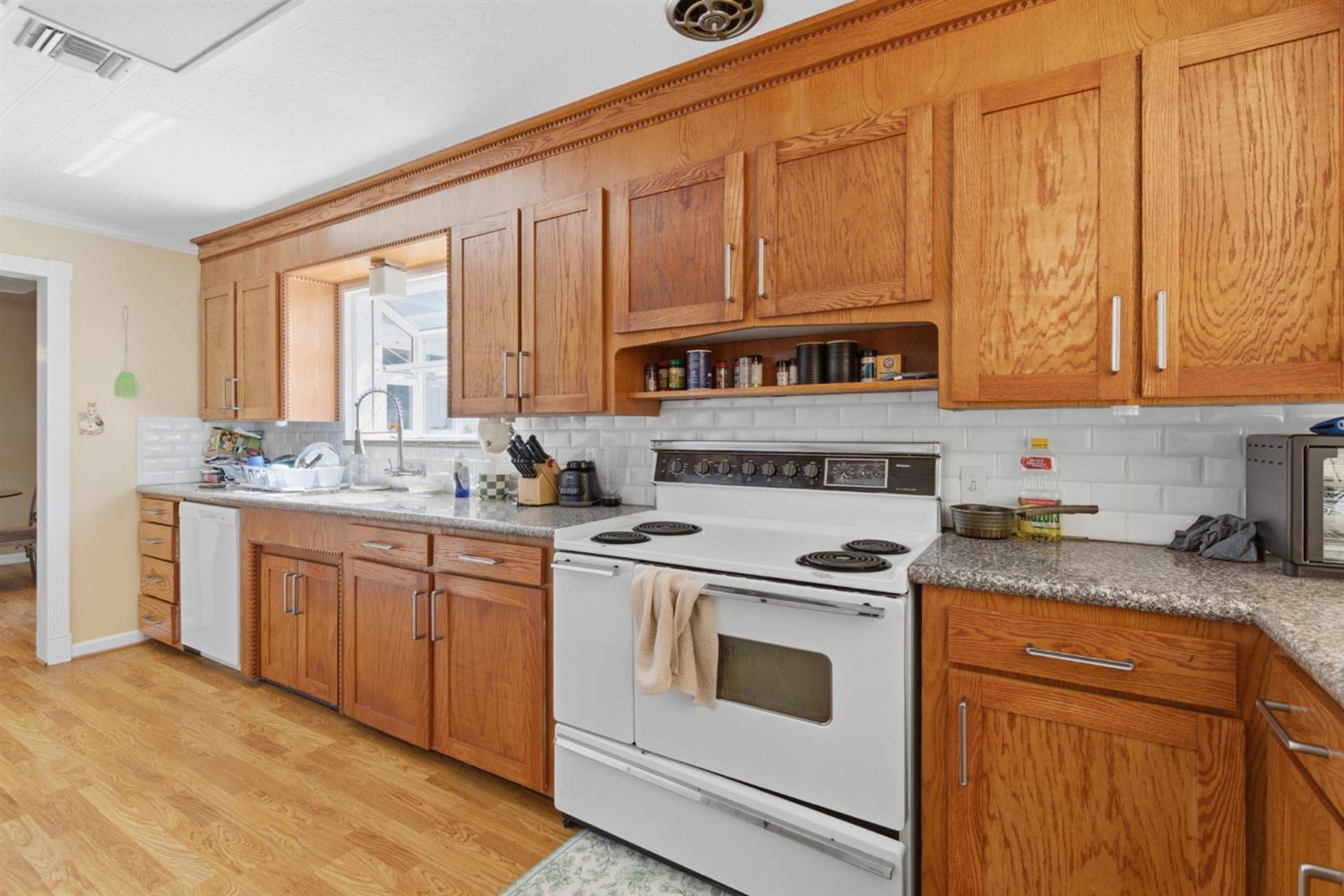 1242 Pauline Ave, Modesto, CA 95358