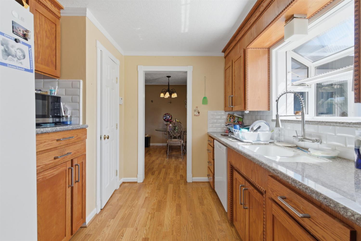 1242 Pauline Ave, Modesto, CA 95358
