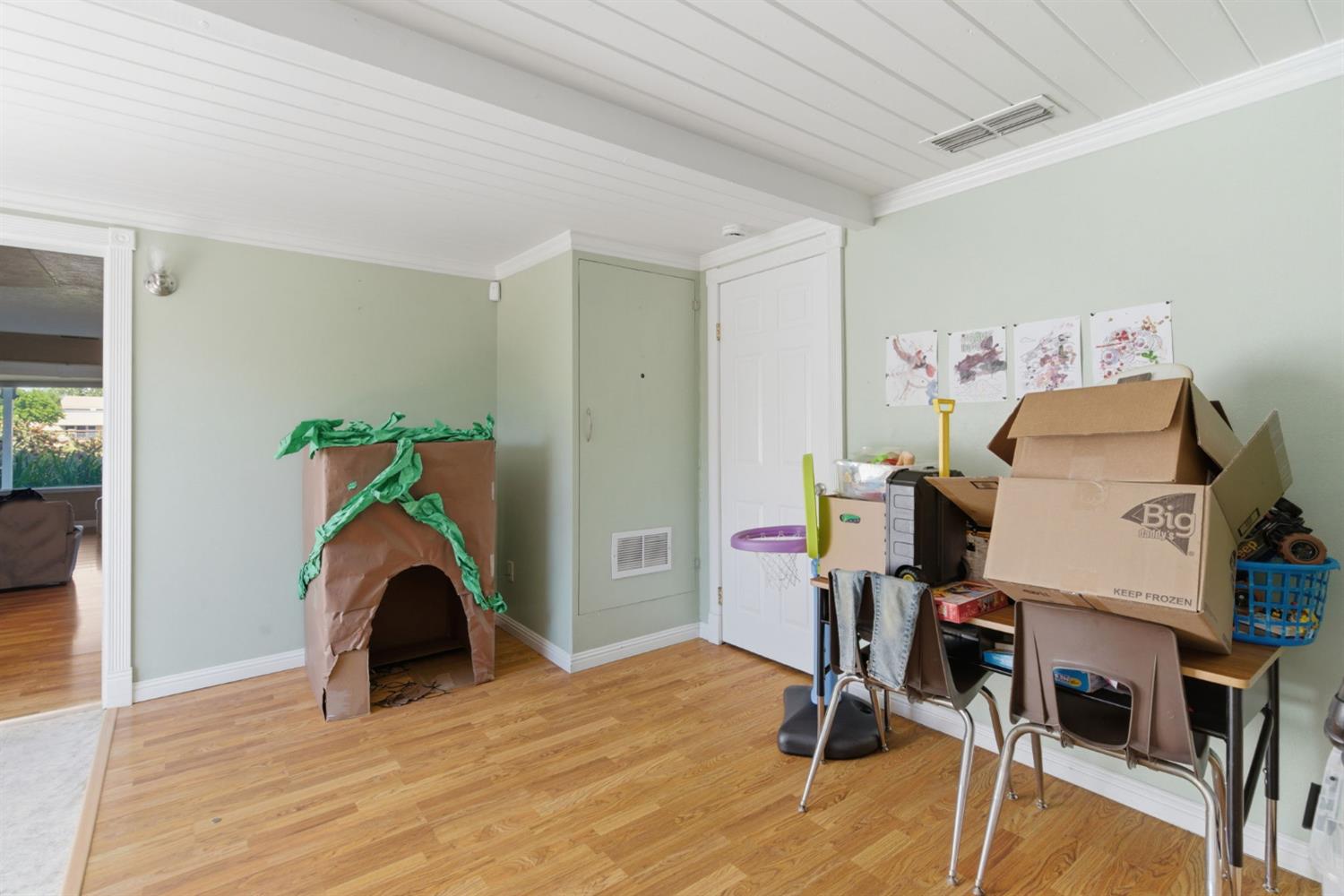 1242 Pauline Ave, Modesto, CA 95358