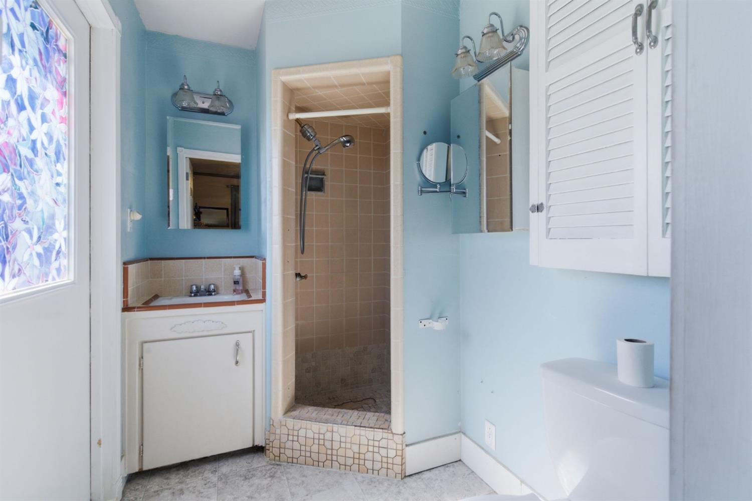 1242 Pauline Ave, Modesto, CA 95358