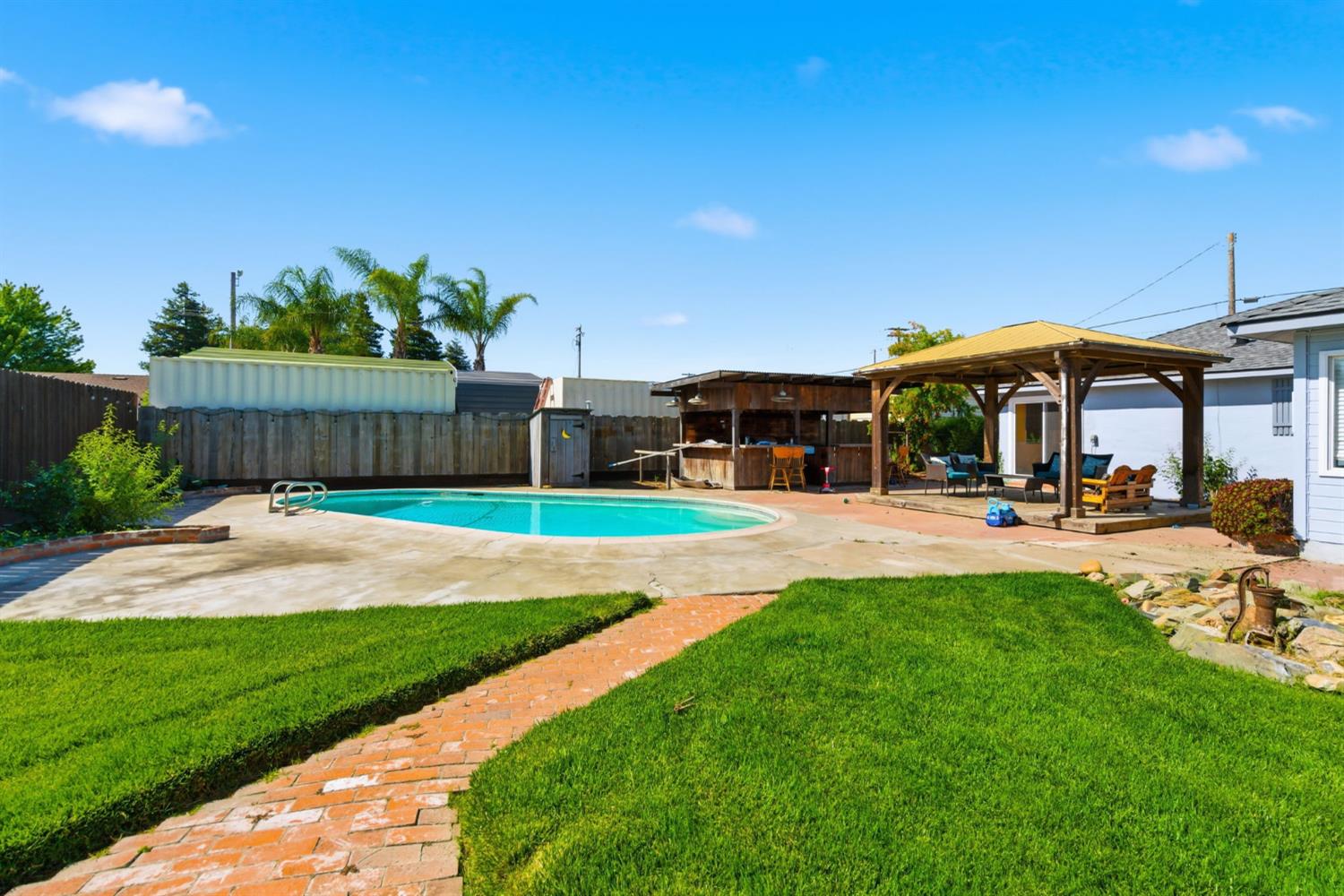 1242 Pauline Ave, Modesto, CA 95358