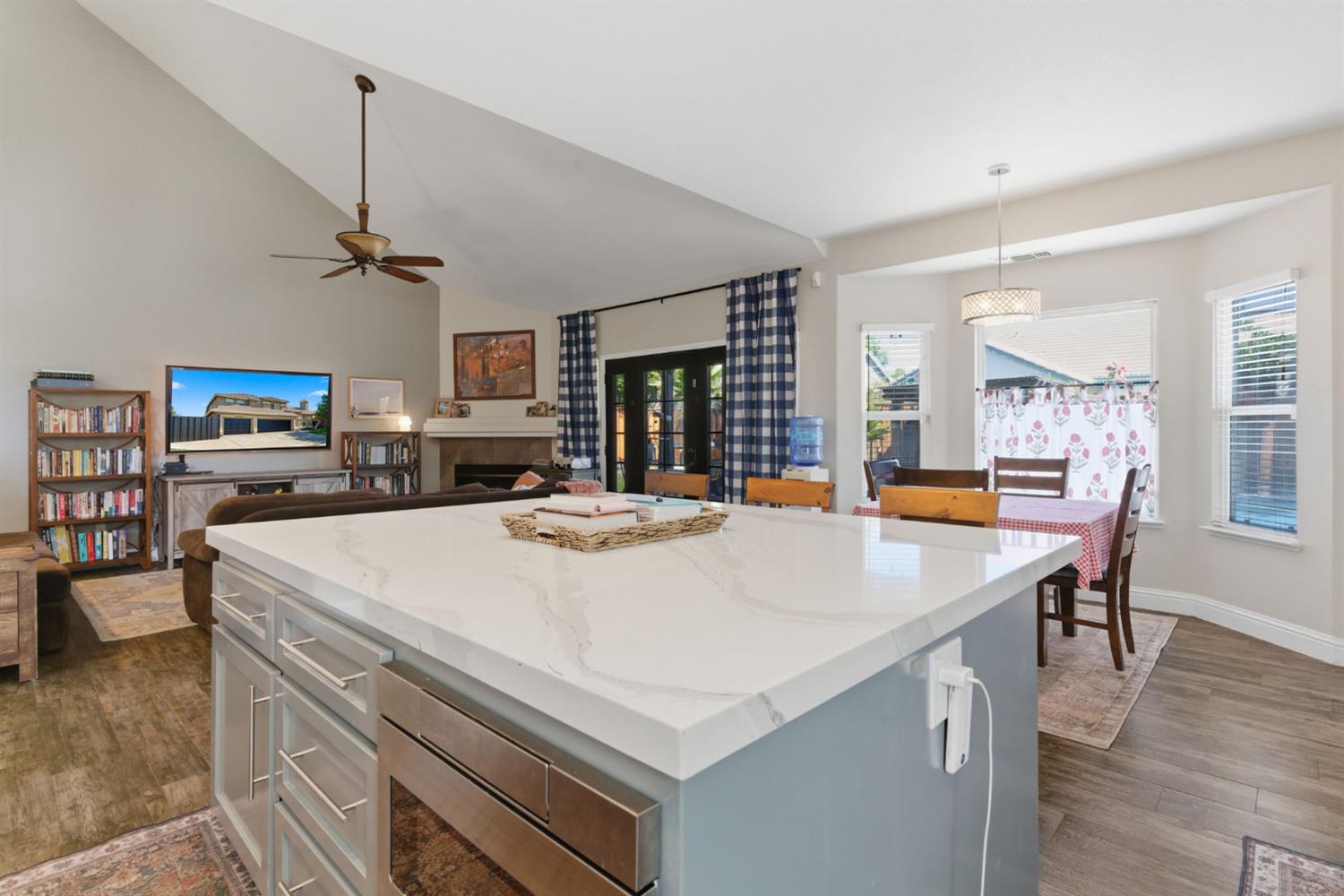 3617 Glencrest Dr, Modesto, CA 95355