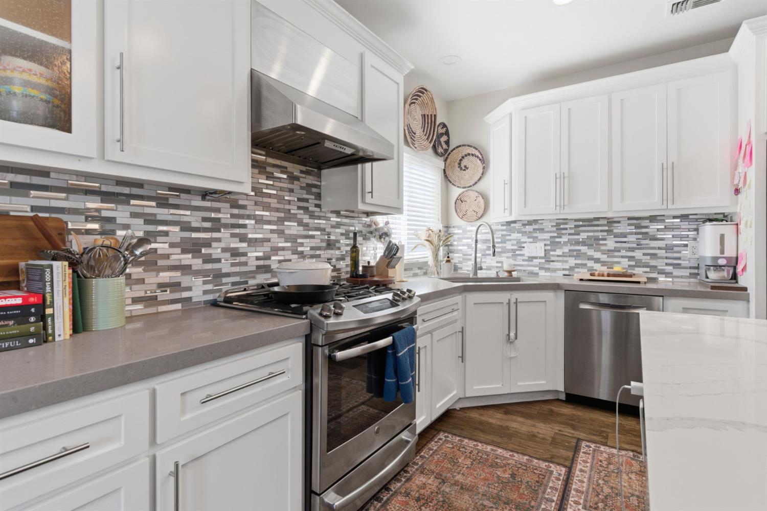 3617 Glencrest Dr, Modesto, CA 95355