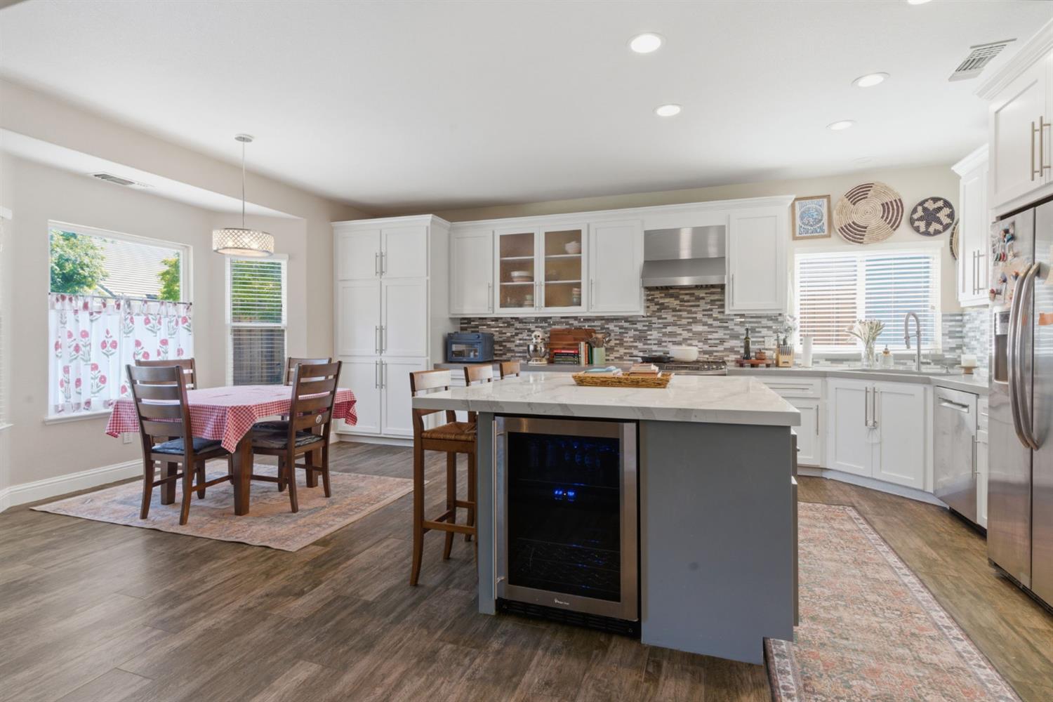 3617 Glencrest Dr, Modesto, CA 95355