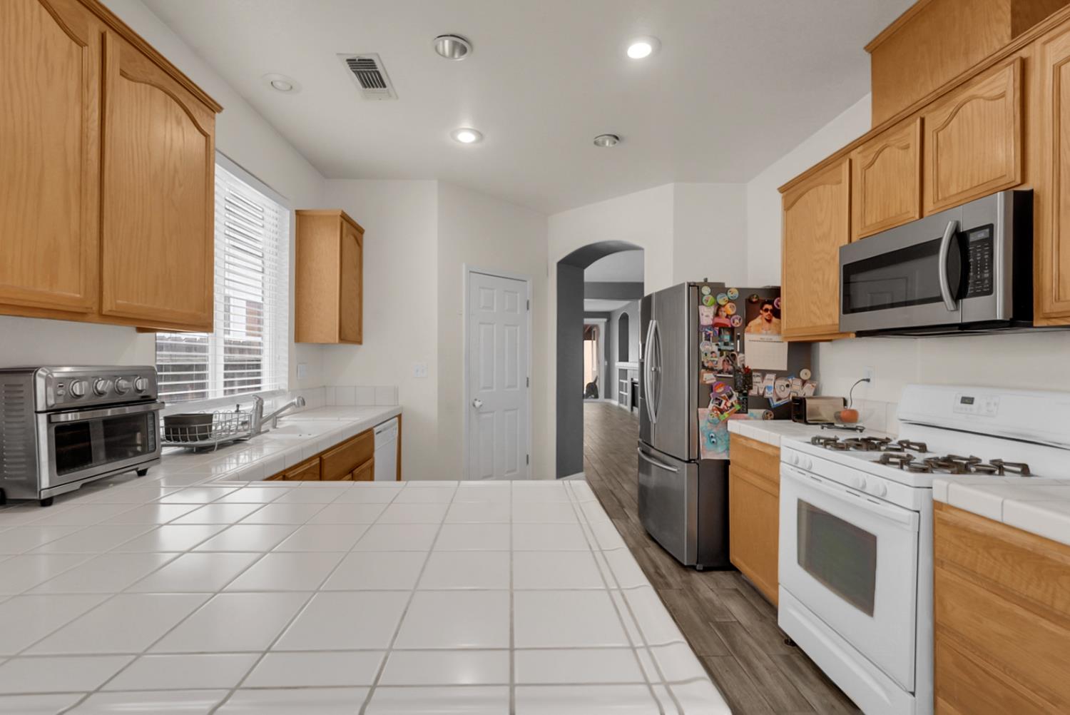 1720 Somersby Ln, Ceres, CA 95307