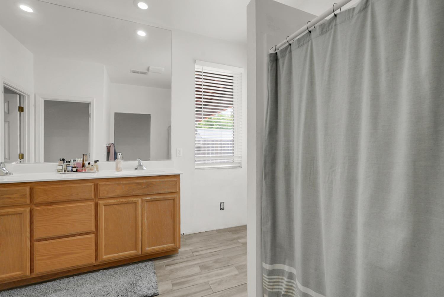 1720 Somersby Ln, Ceres, CA 95307
