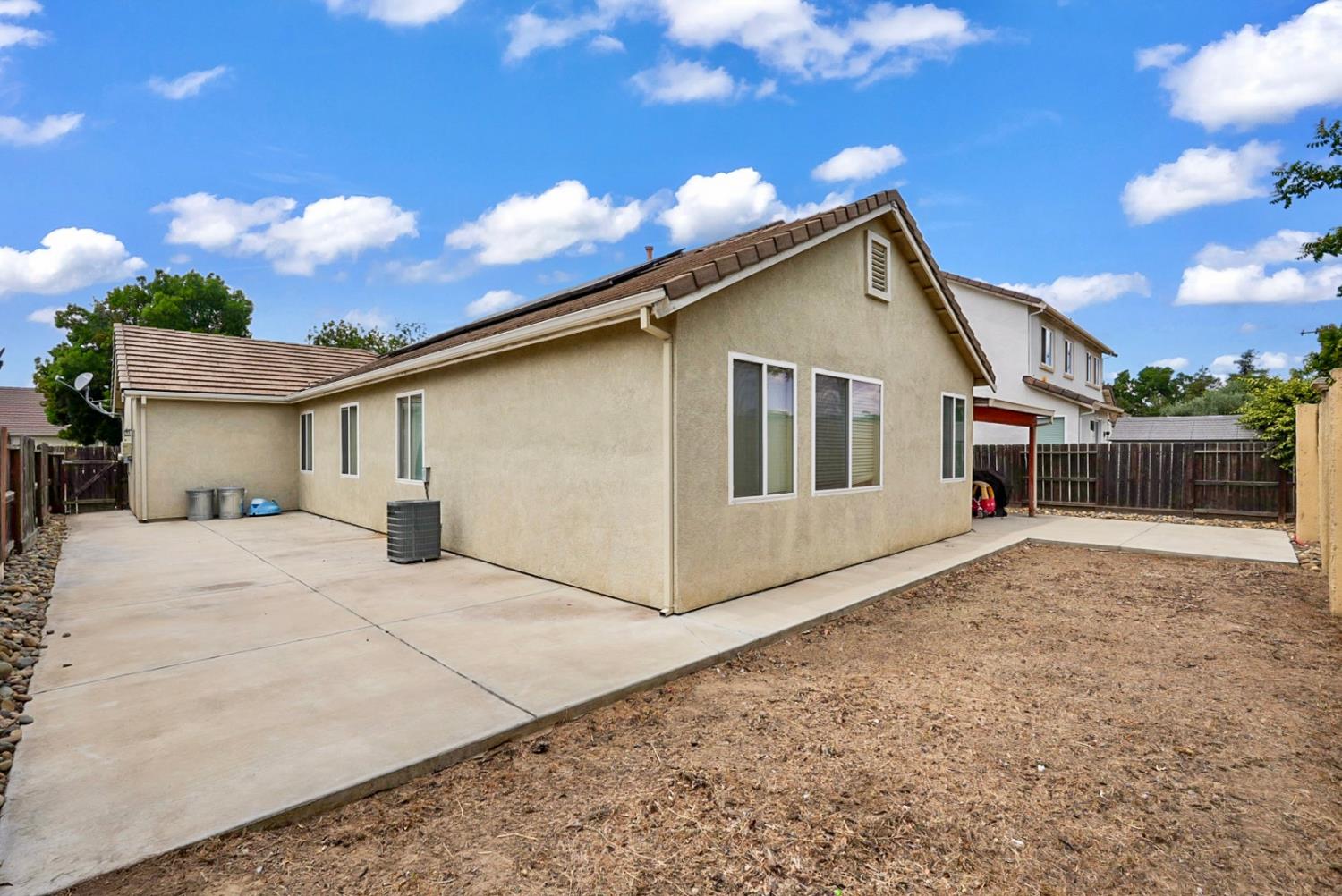 1720 Somersby Ln, Ceres, CA 95307