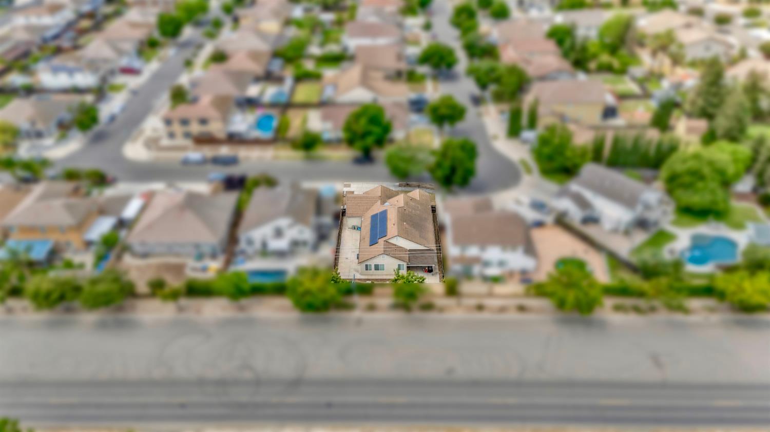 1720 Somersby Ln, Ceres, CA 95307