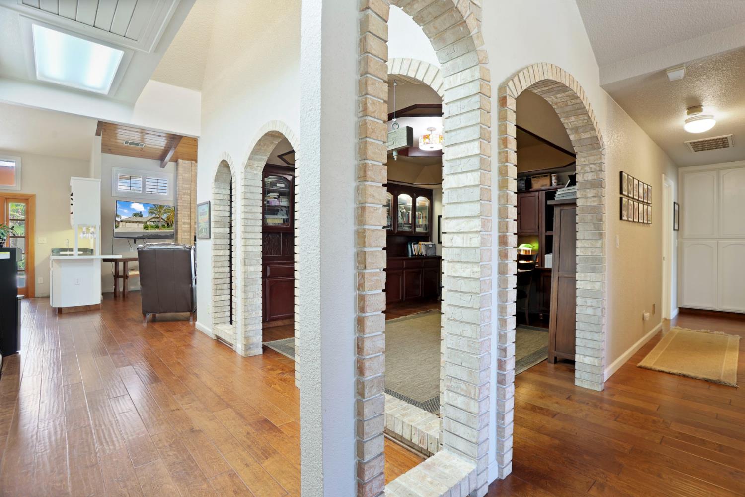 2500 Konynenburg Ln, Modesto, CA 95356