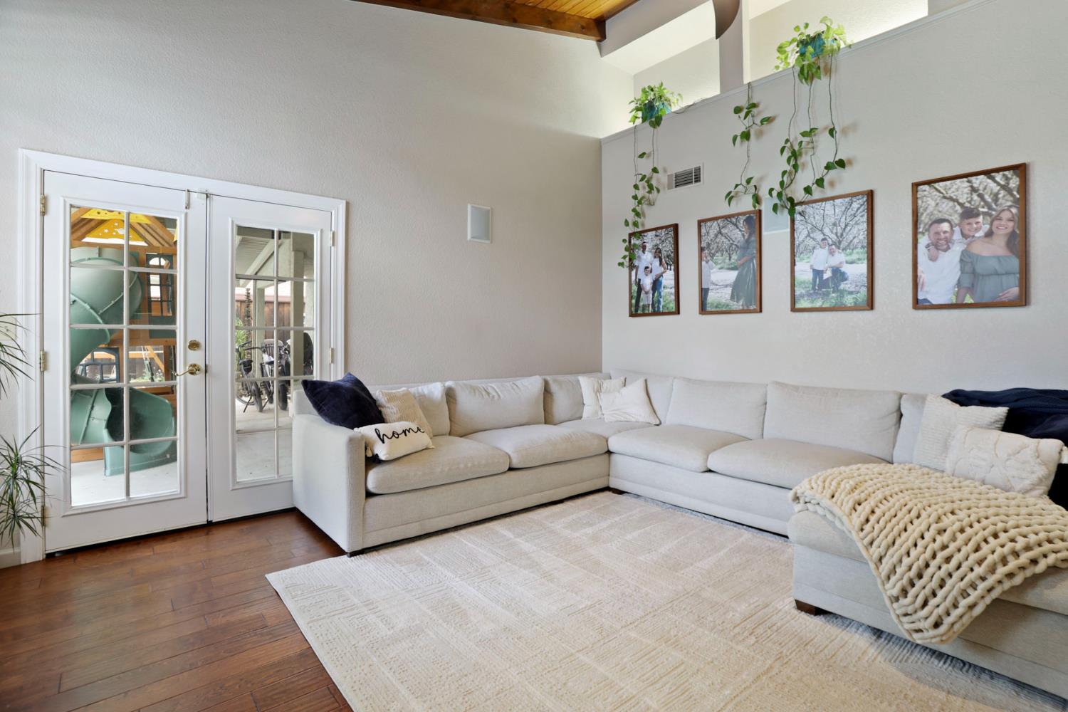 2500 Konynenburg Ln, Modesto, CA 95356