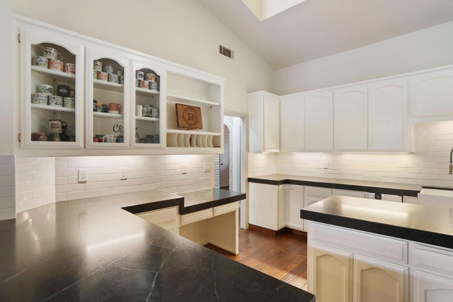 2500 Konynenburg Ln, Modesto, CA 95356