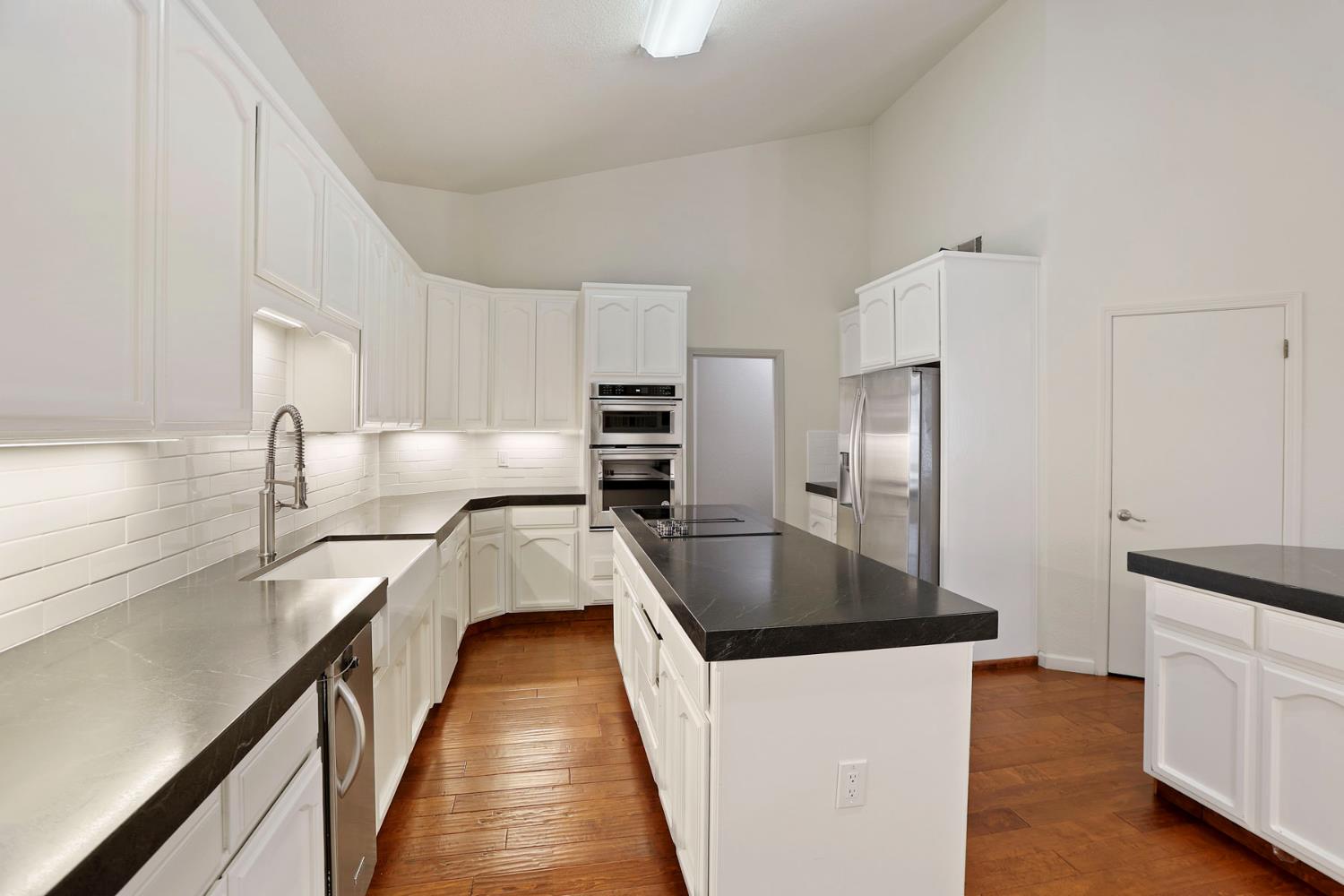 2500 Konynenburg Ln, Modesto, CA 95356
