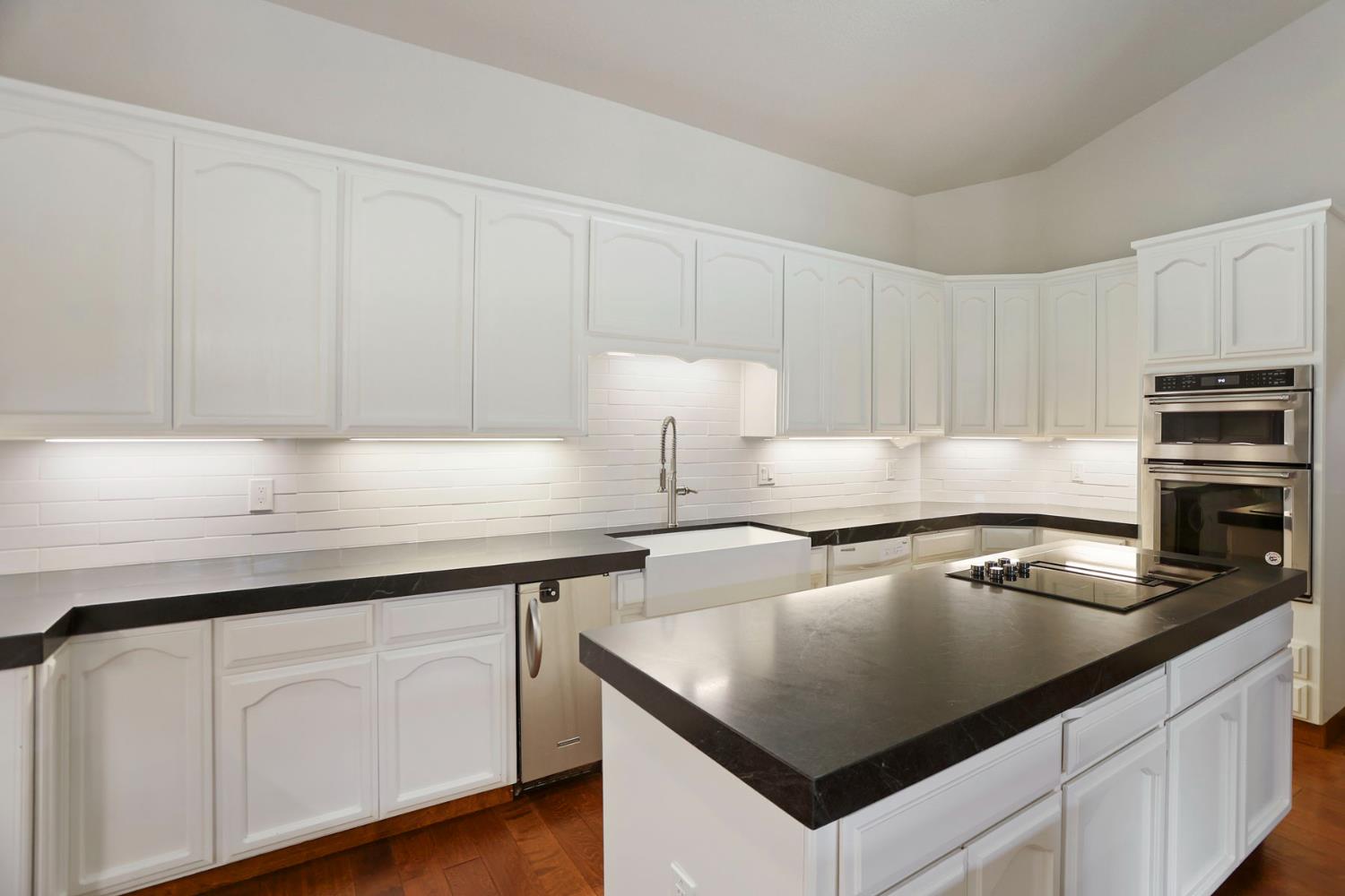 2500 Konynenburg Ln, Modesto, CA 95356
