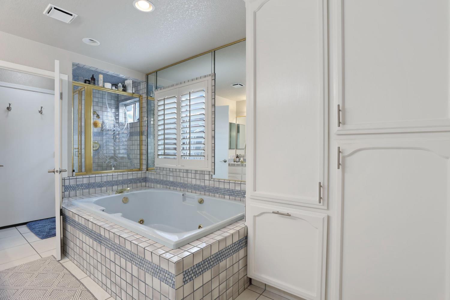 2500 Konynenburg Ln, Modesto, CA 95356