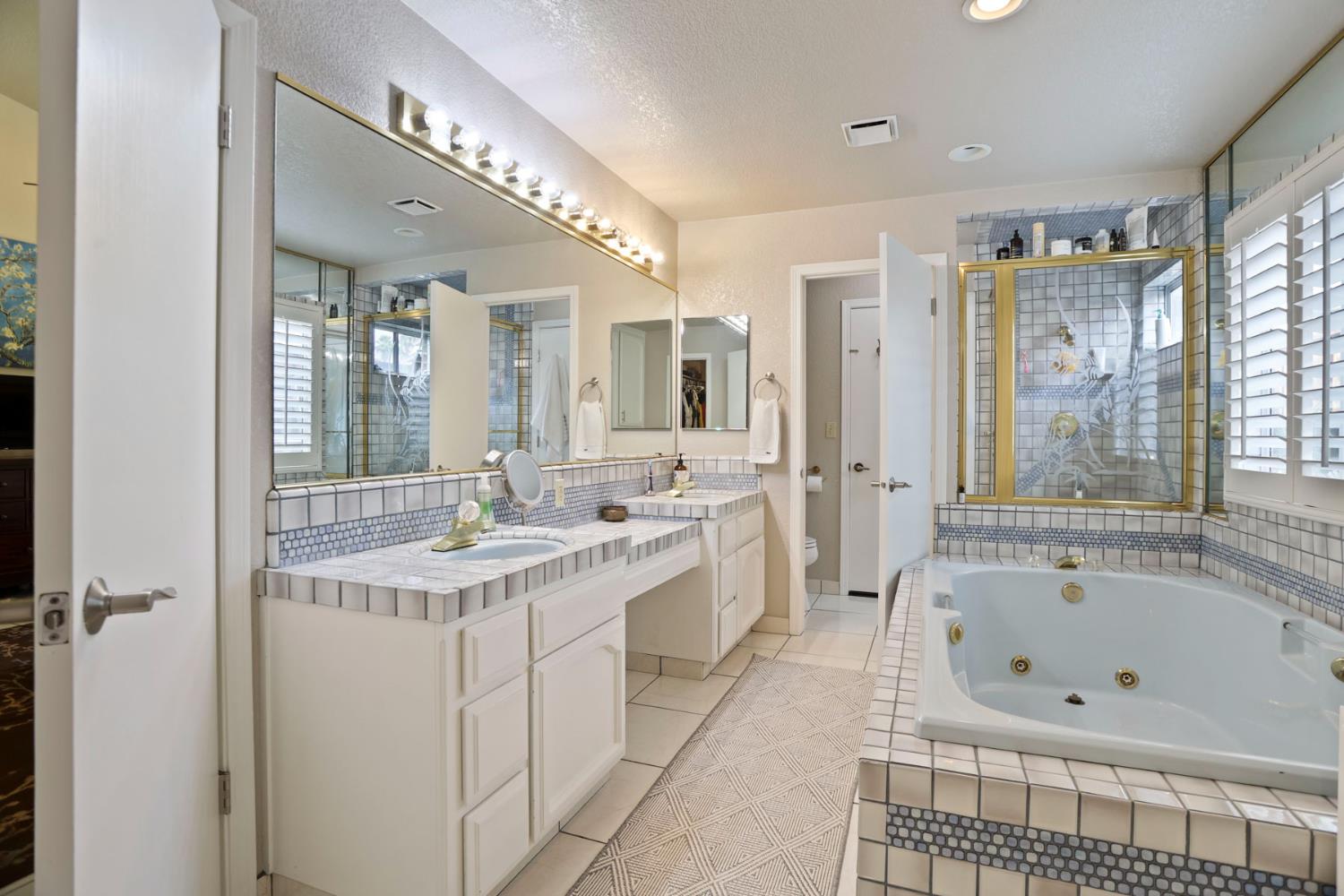 2500 Konynenburg Ln, Modesto, CA 95356
