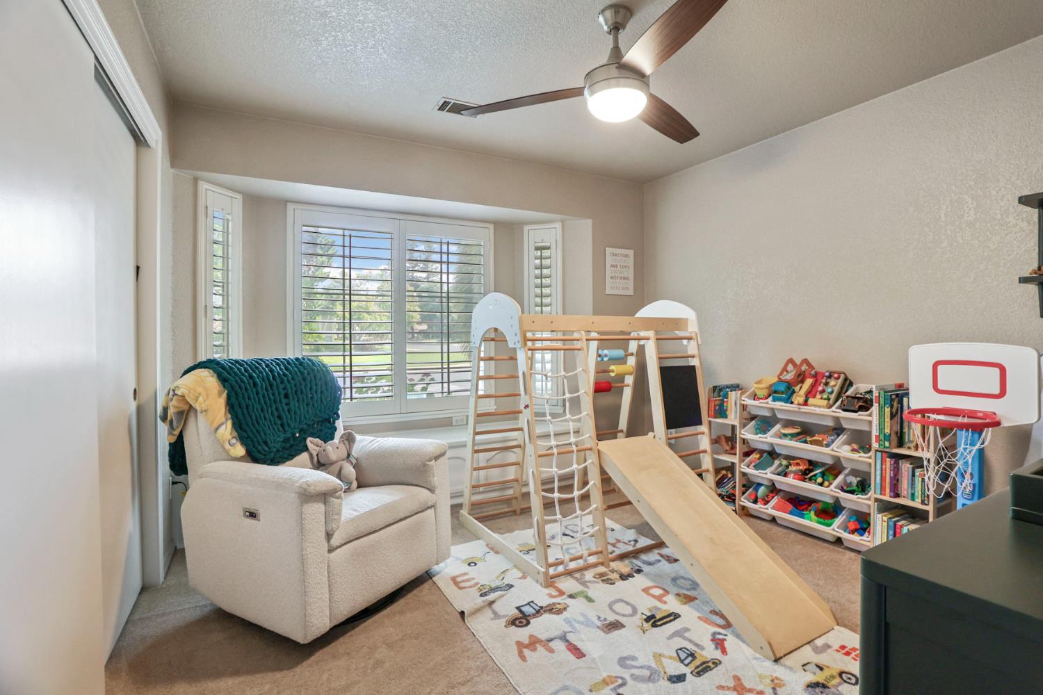 2500 Konynenburg Ln, Modesto, CA 95356