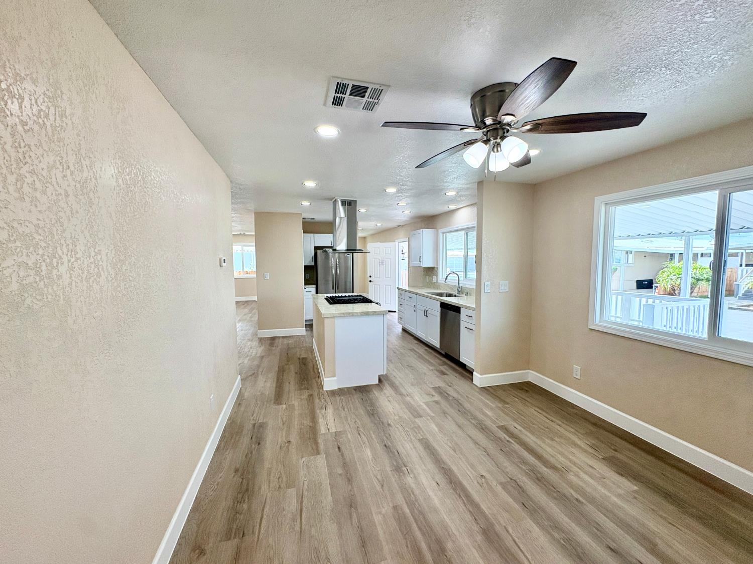 1604 Cabo Dr, Modesto, CA 95357
