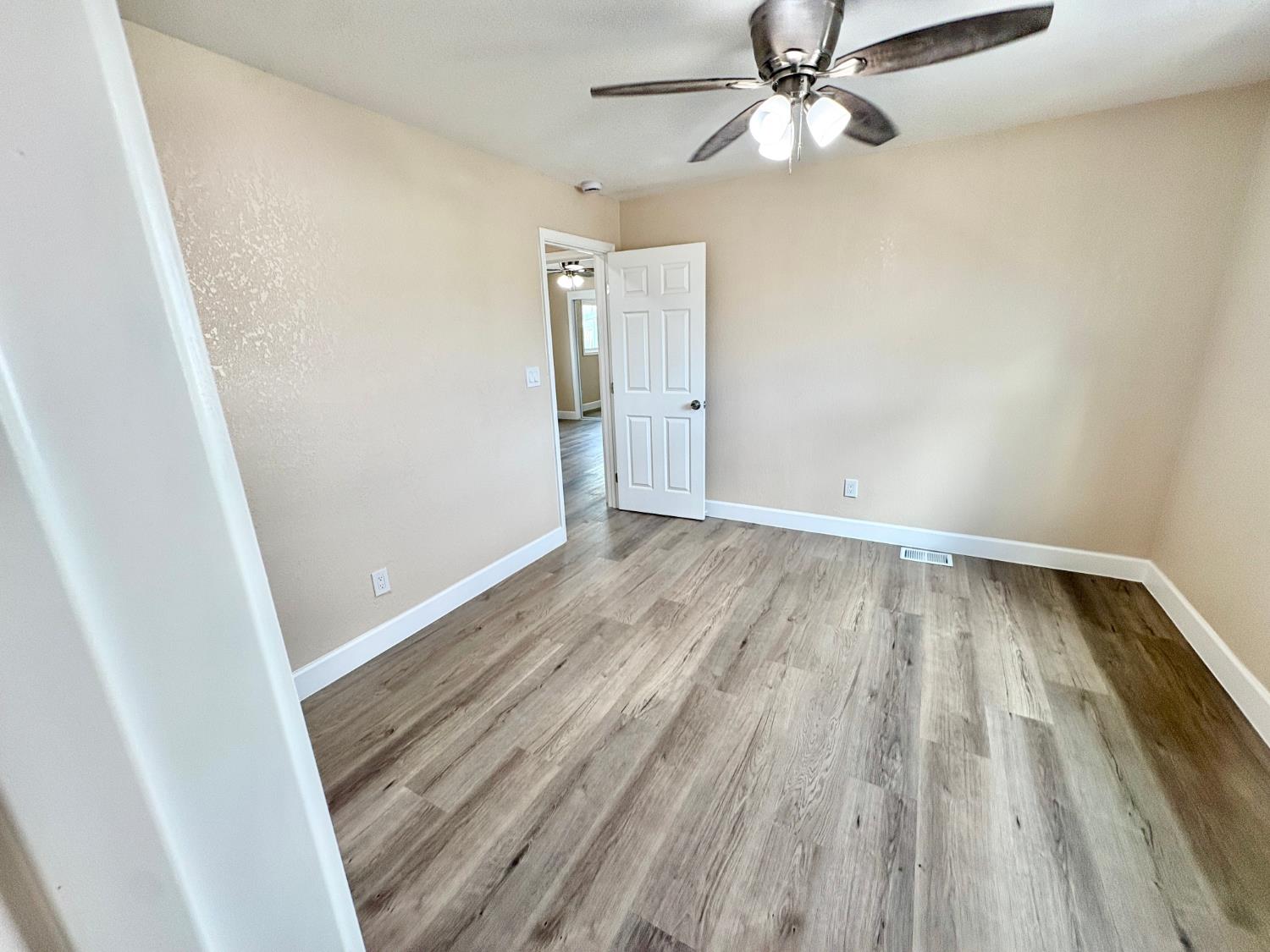 1604 Cabo Dr, Modesto, CA 95357