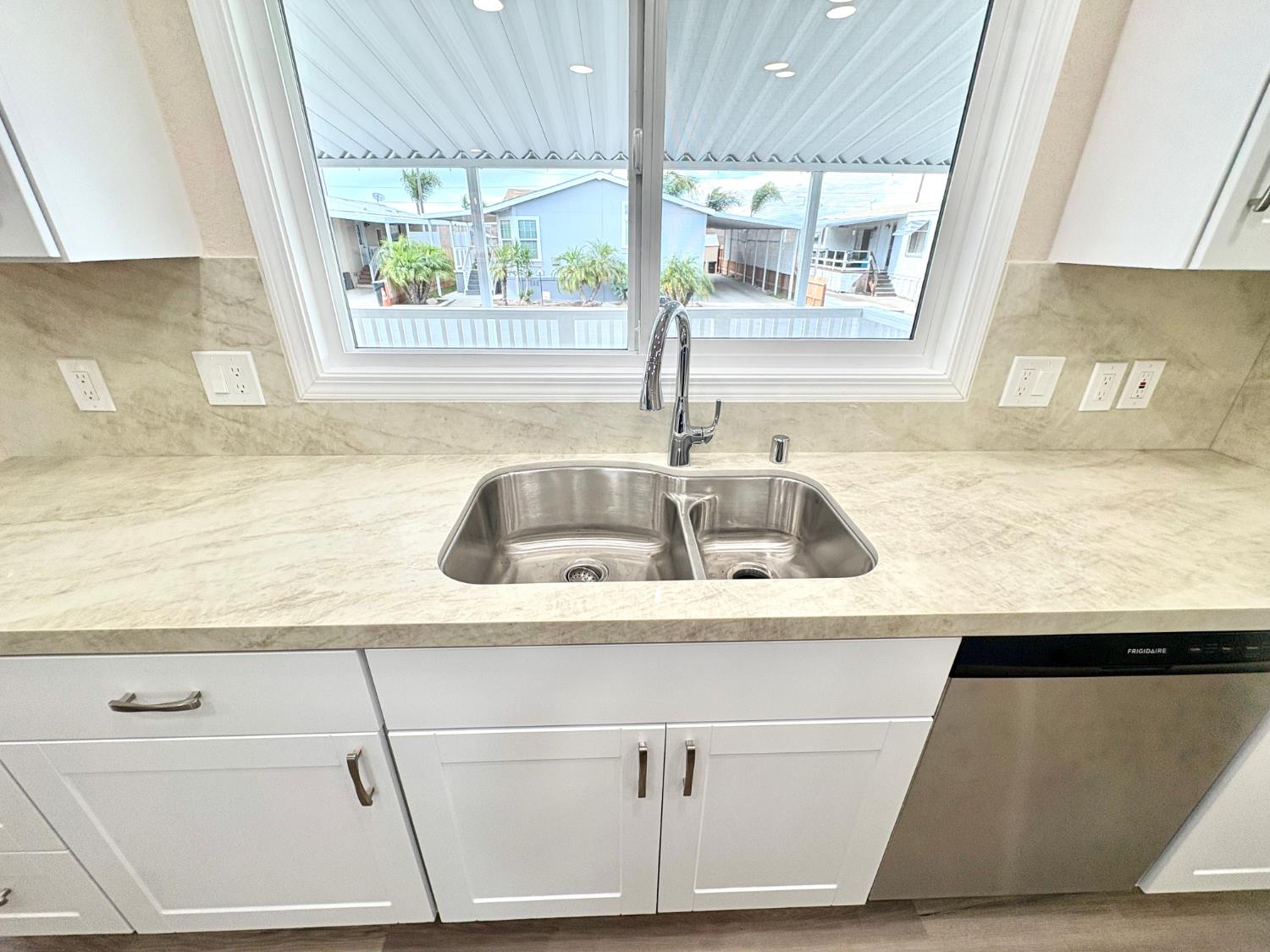 1604 Cabo Dr, Modesto, CA 95357