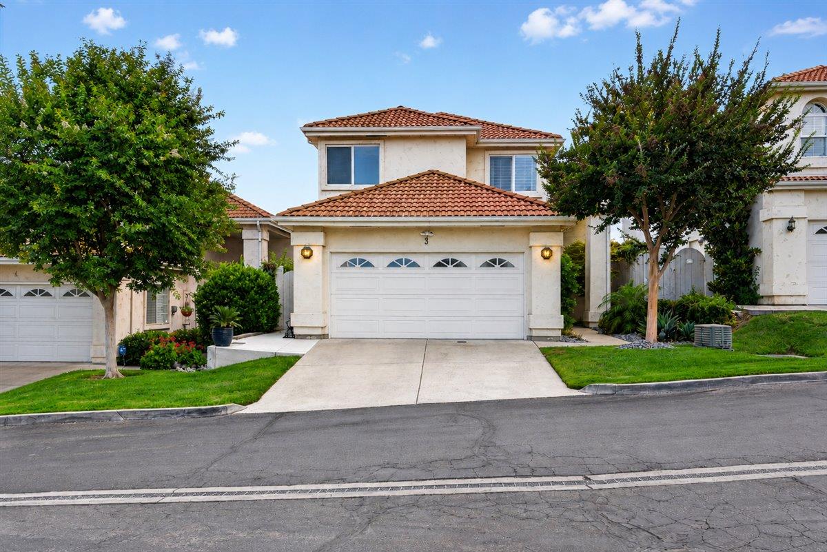 1500 Scenic Dr #3, Modesto, CA 95355