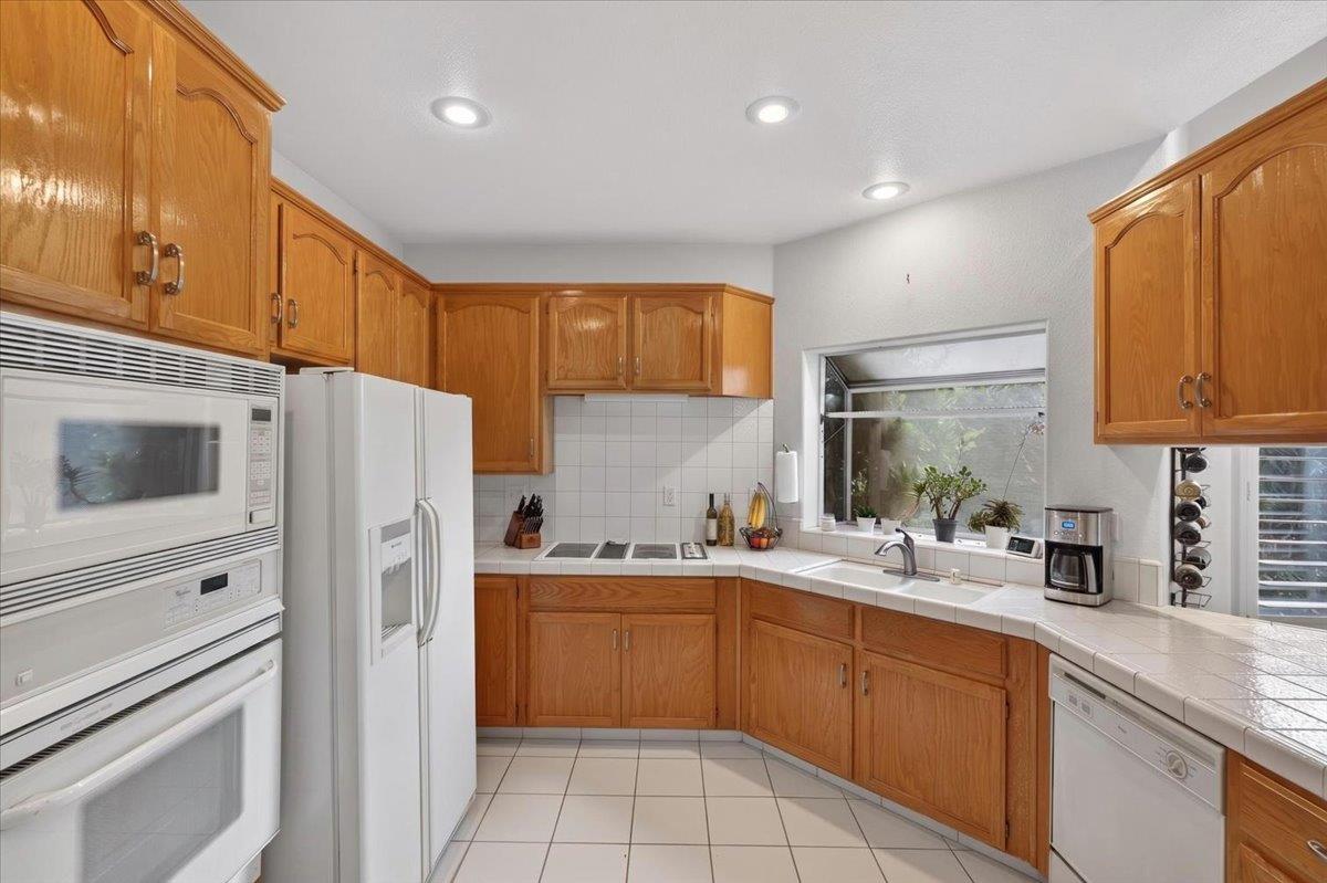 1500 Scenic Dr #3, Modesto, CA 95355