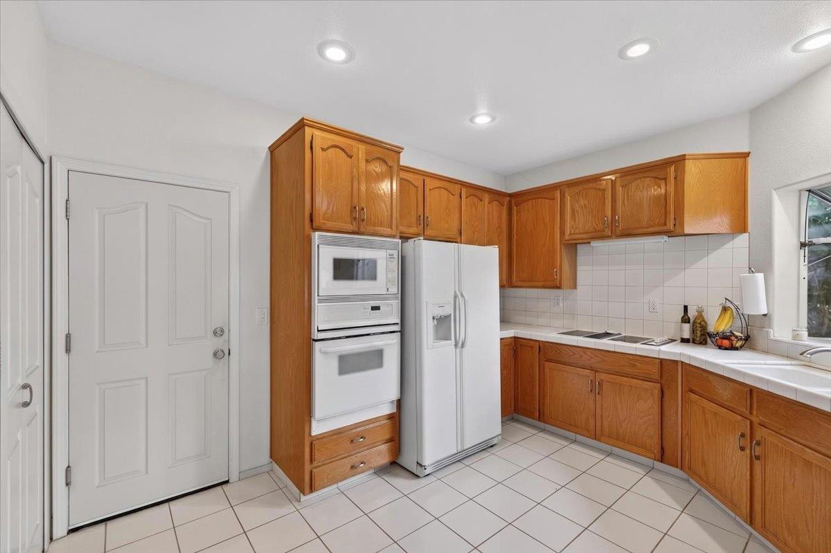 1500 Scenic Dr #3, Modesto, CA 95355
