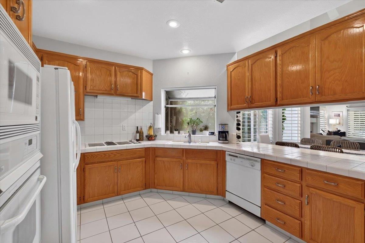 1500 Scenic Dr #3, Modesto, CA 95355