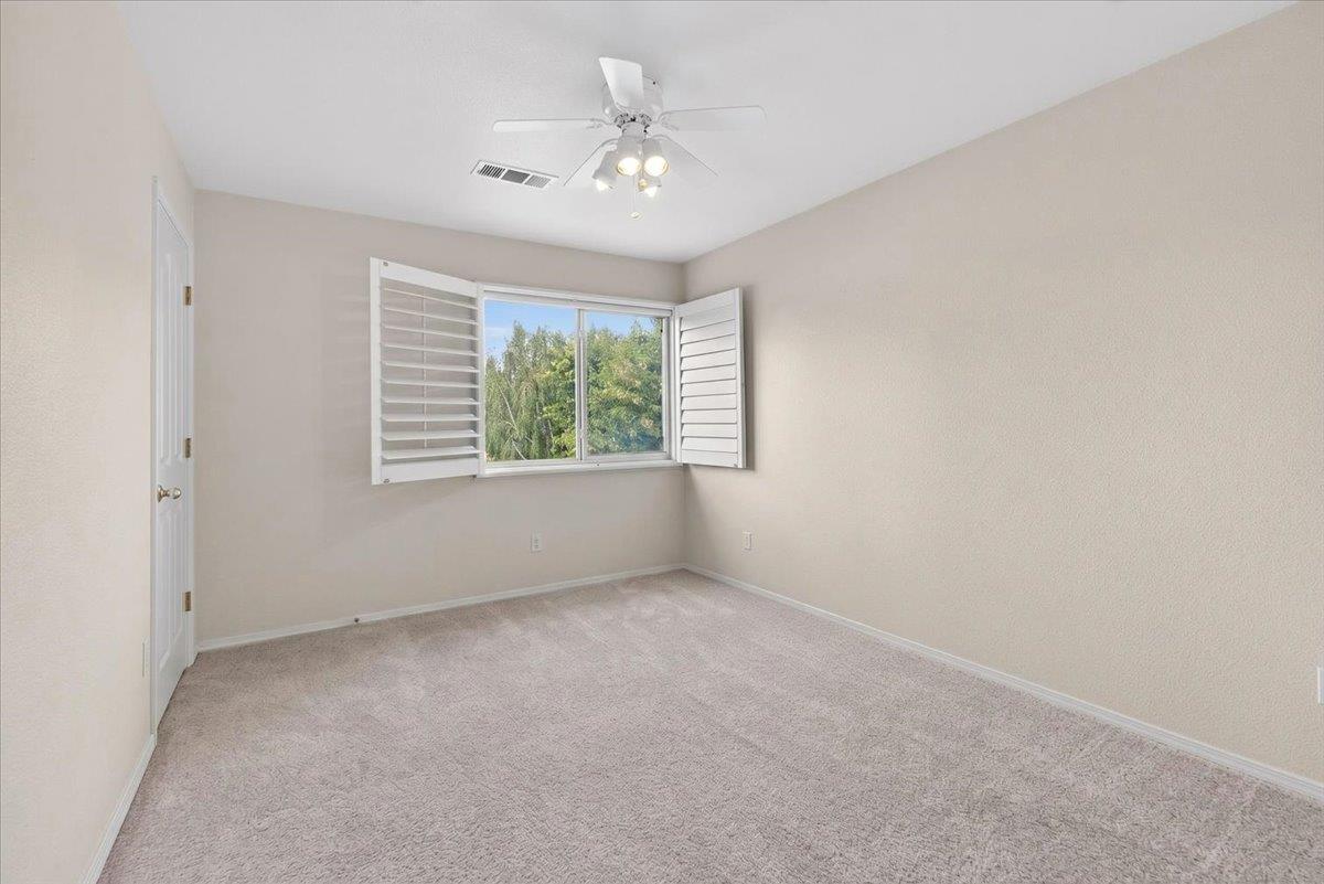 1500 Scenic Dr #3, Modesto, CA 95355