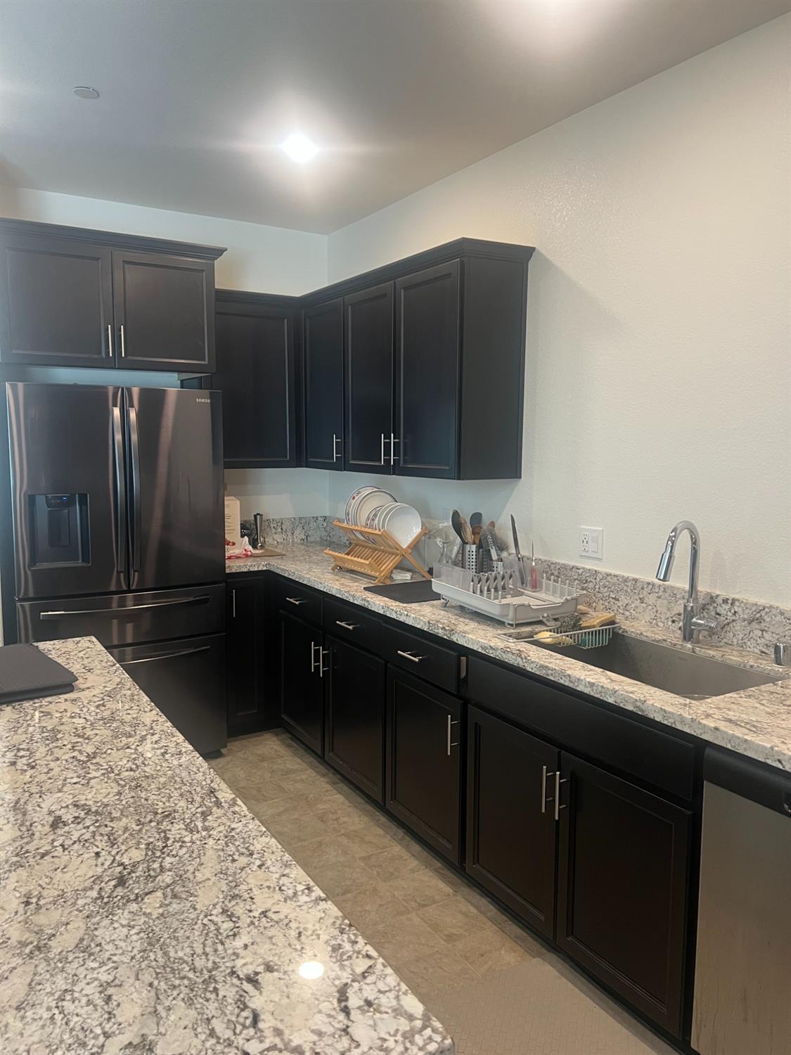 648 Cheshire Dr, Patterson, CA 95363