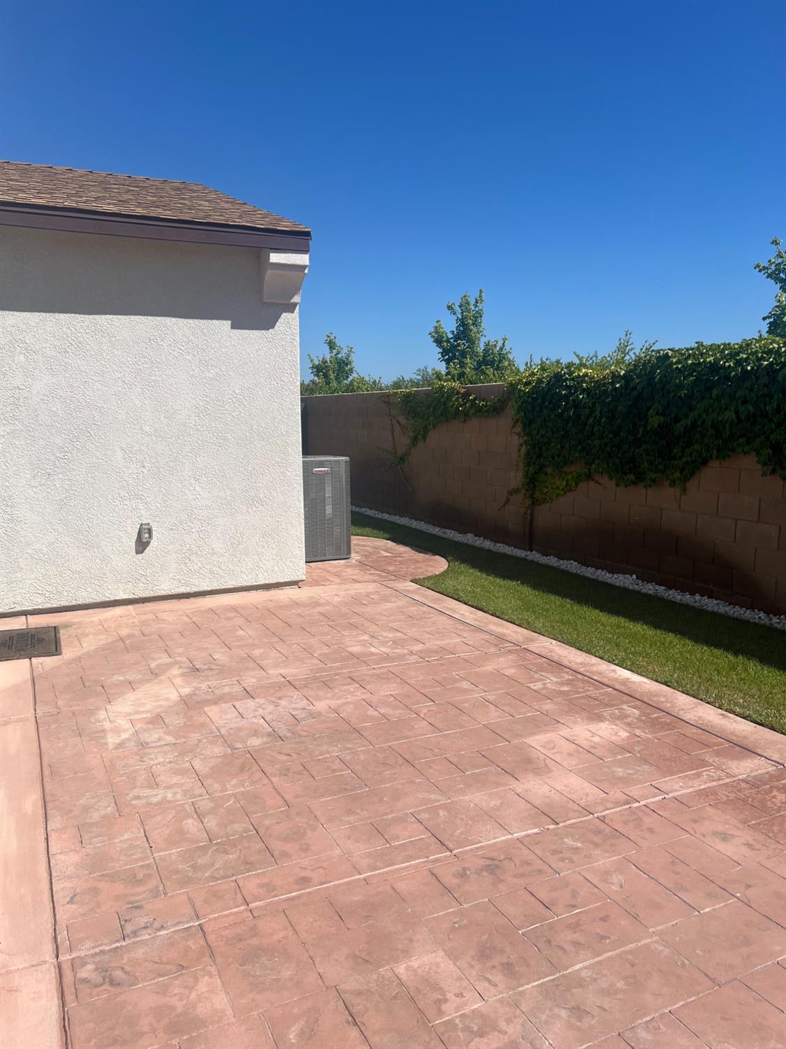 648 Cheshire Dr, Patterson, CA 95363