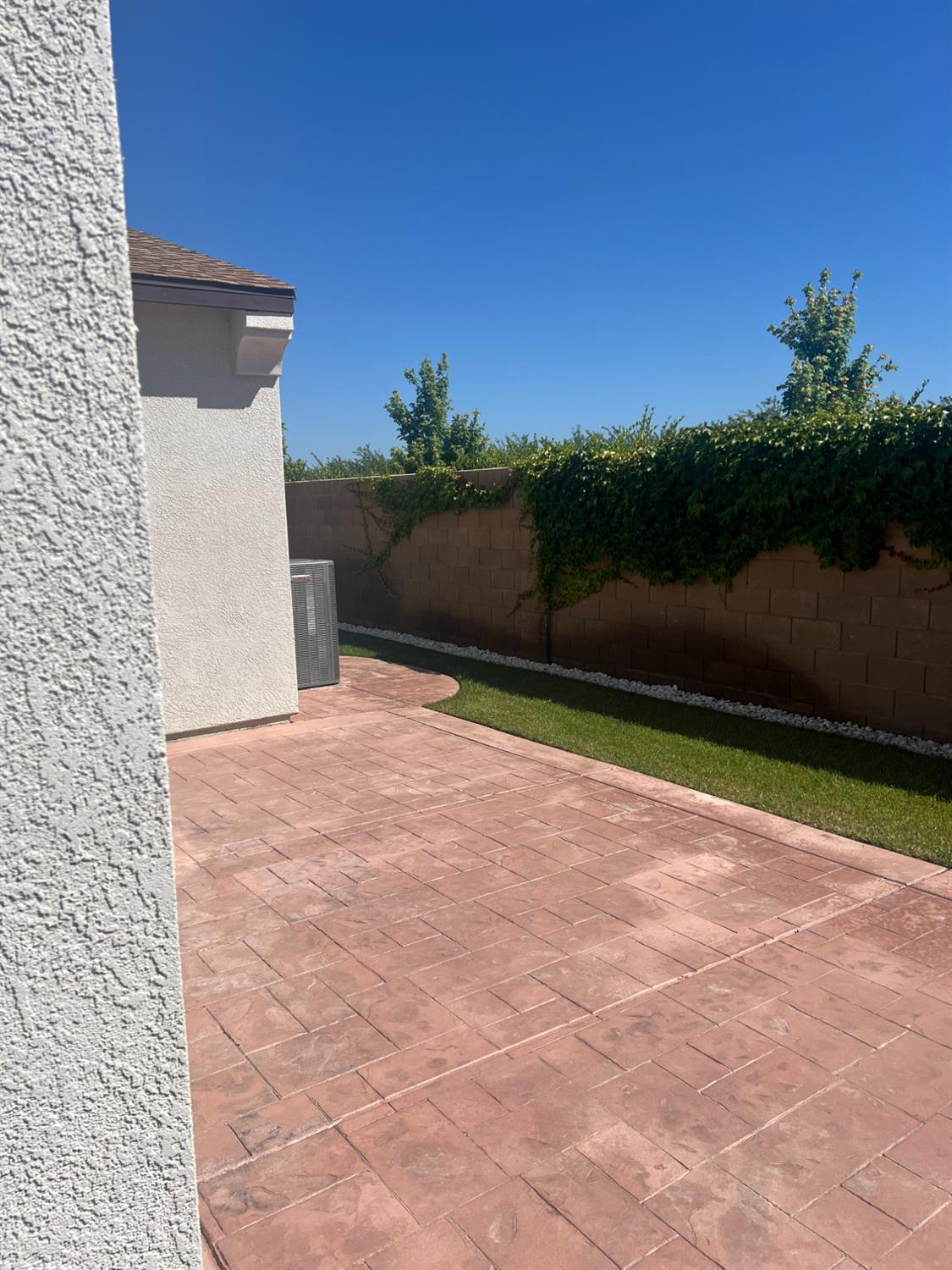 648 Cheshire Dr, Patterson, CA 95363