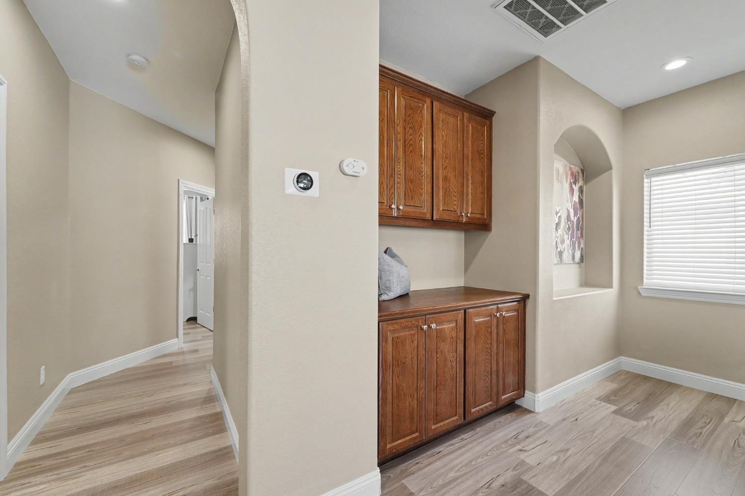 1223 E Springer Dr, Turlock, CA 95382