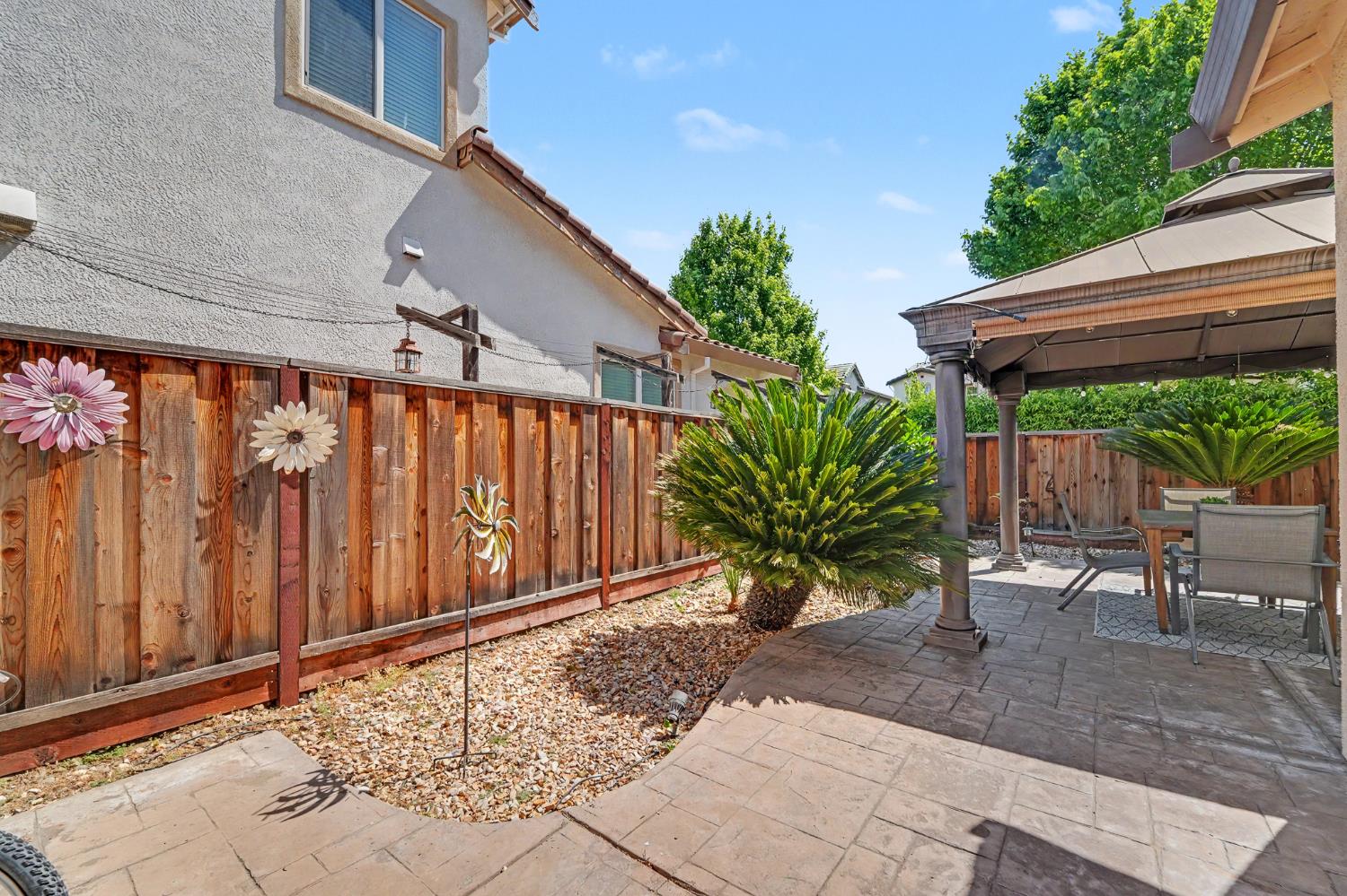 1223 E Springer Dr, Turlock, CA 95382