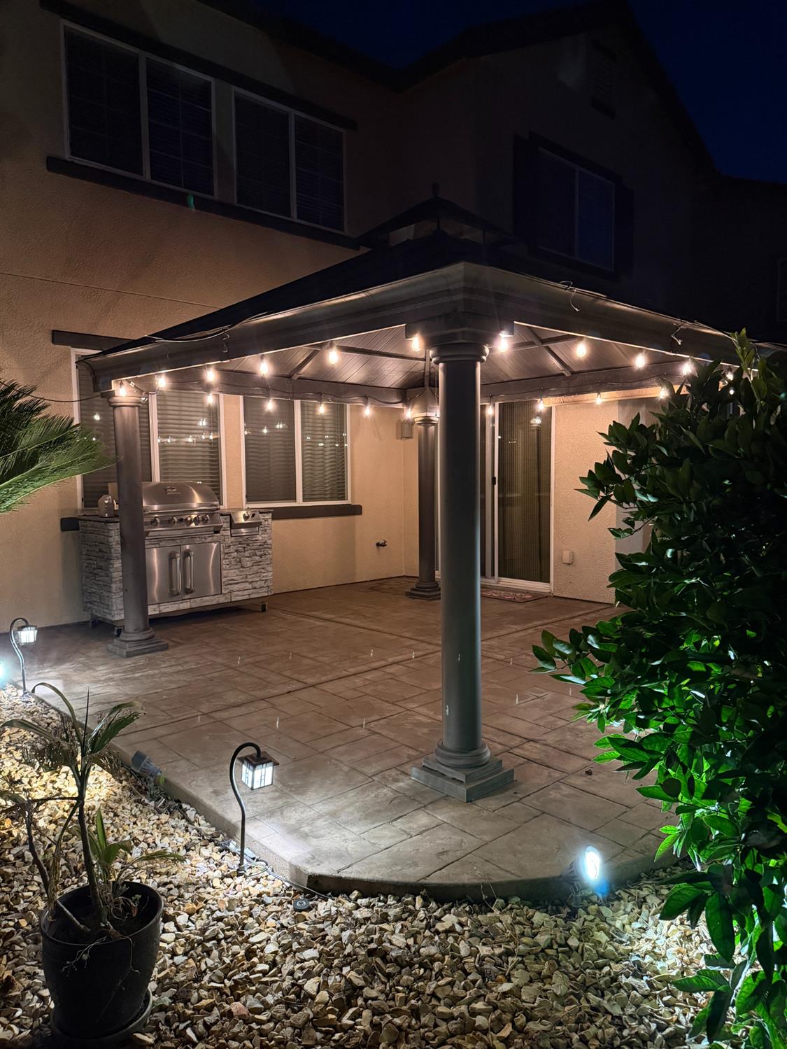 1223 E Springer Dr, Turlock, CA 95382
