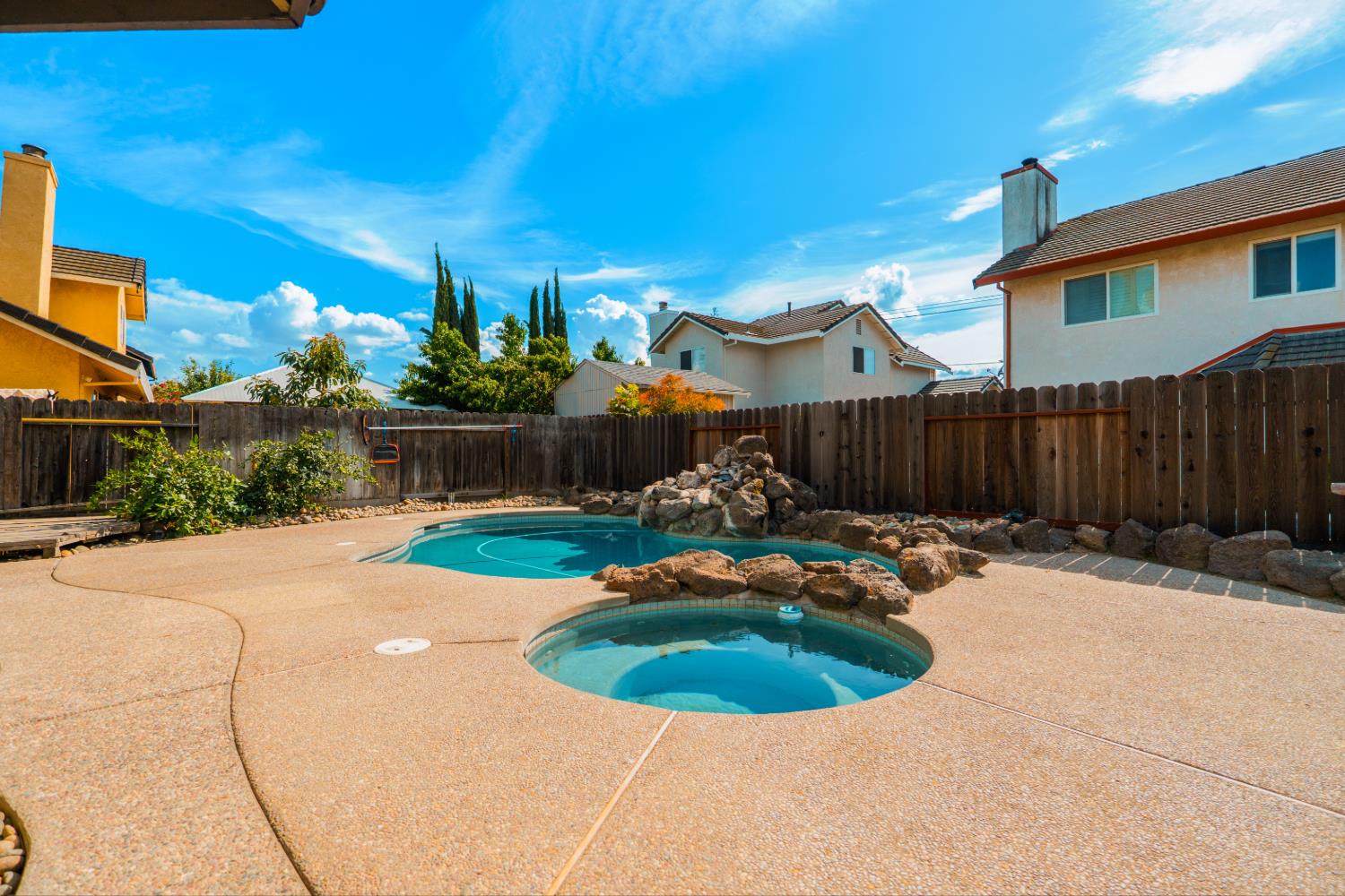 3709 Bing Ln, Ceres, CA 95307