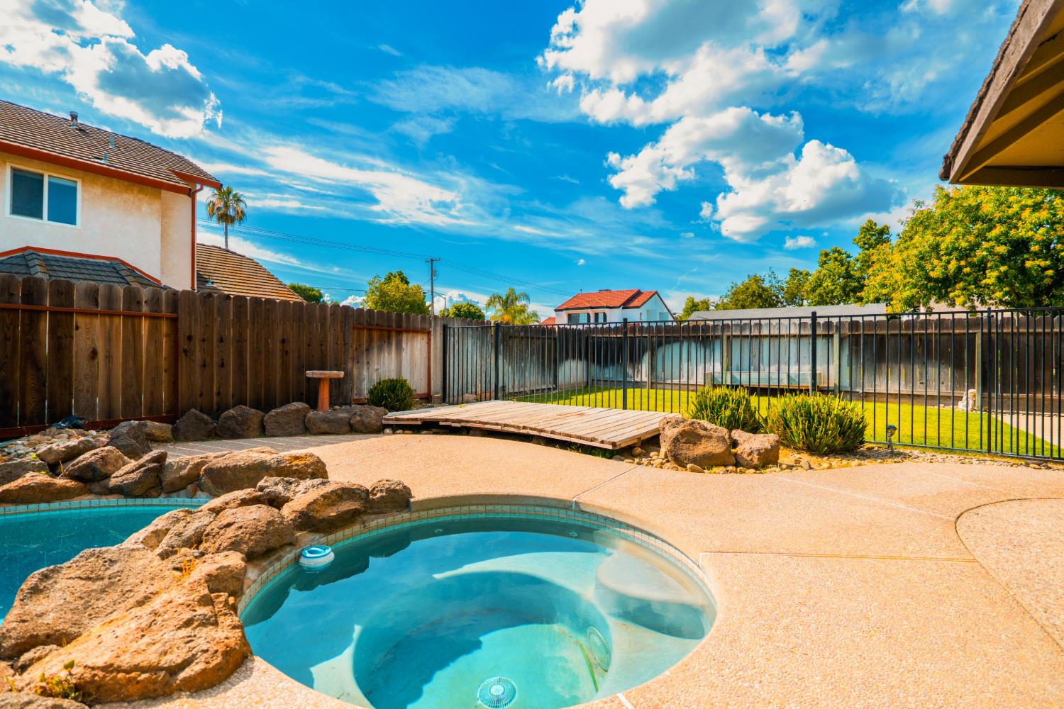 3709 Bing Ln, Ceres, CA 95307