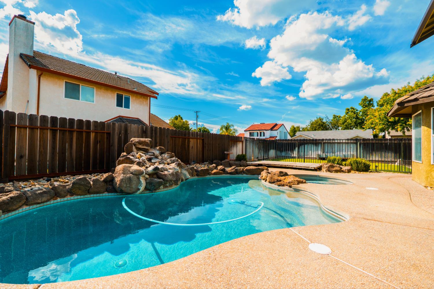 3709 Bing Ln, Ceres, CA 95307