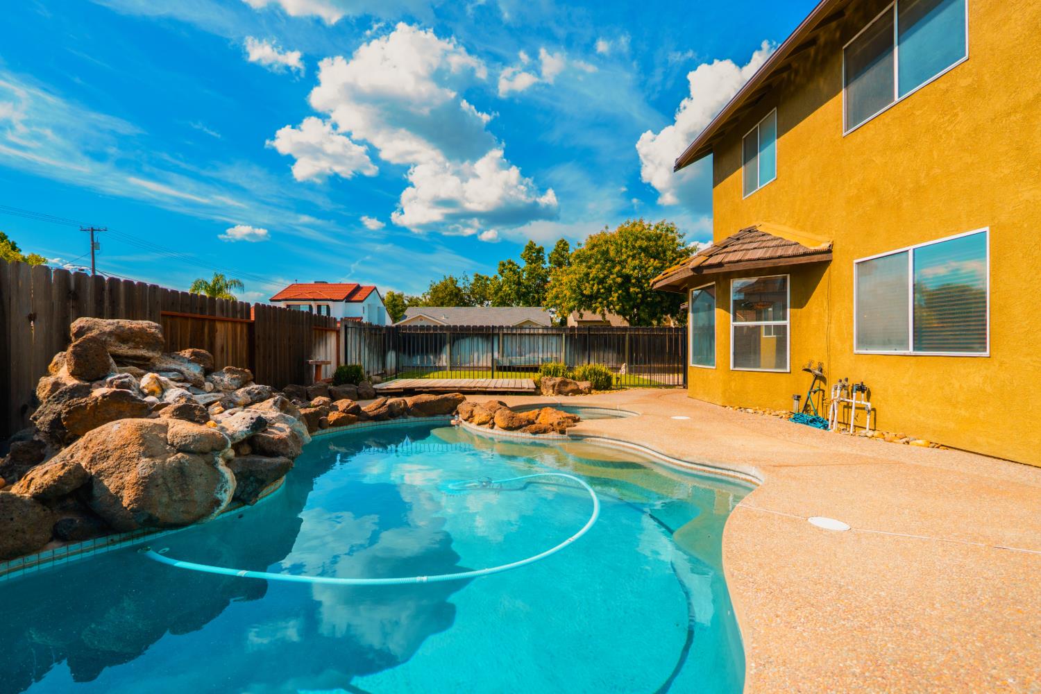 3709 Bing Ln, Ceres, CA 95307