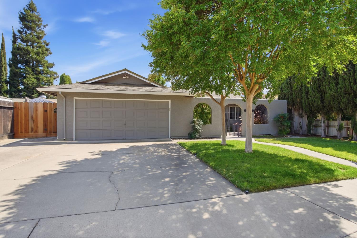 1070 Georgetown Ave, Turlock, CA 95382