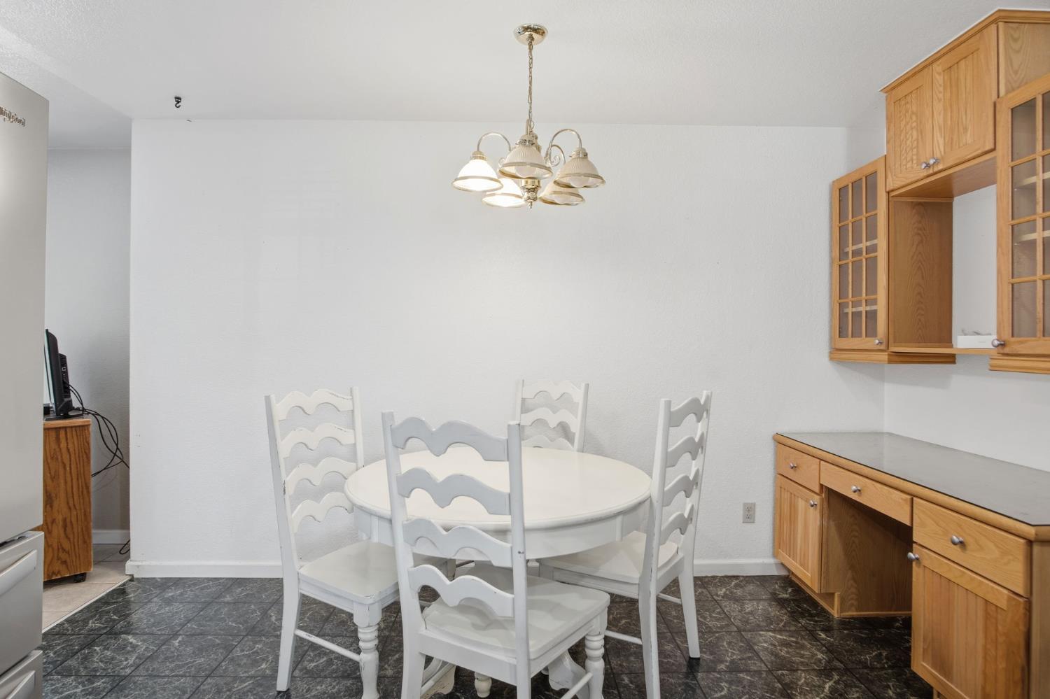 1070 Georgetown Ave, Turlock, CA 95382