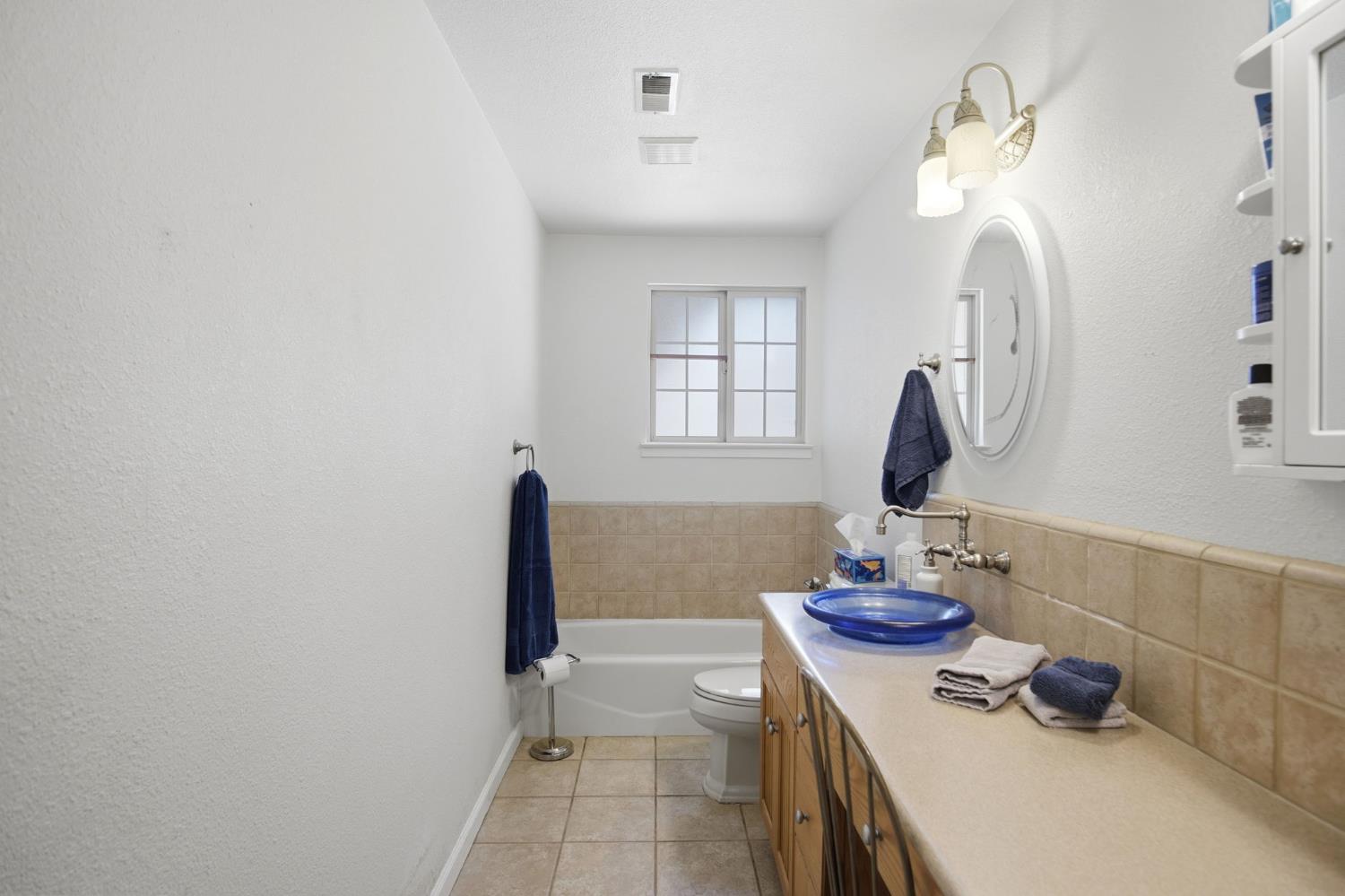 1070 Georgetown Ave, Turlock, CA 95382