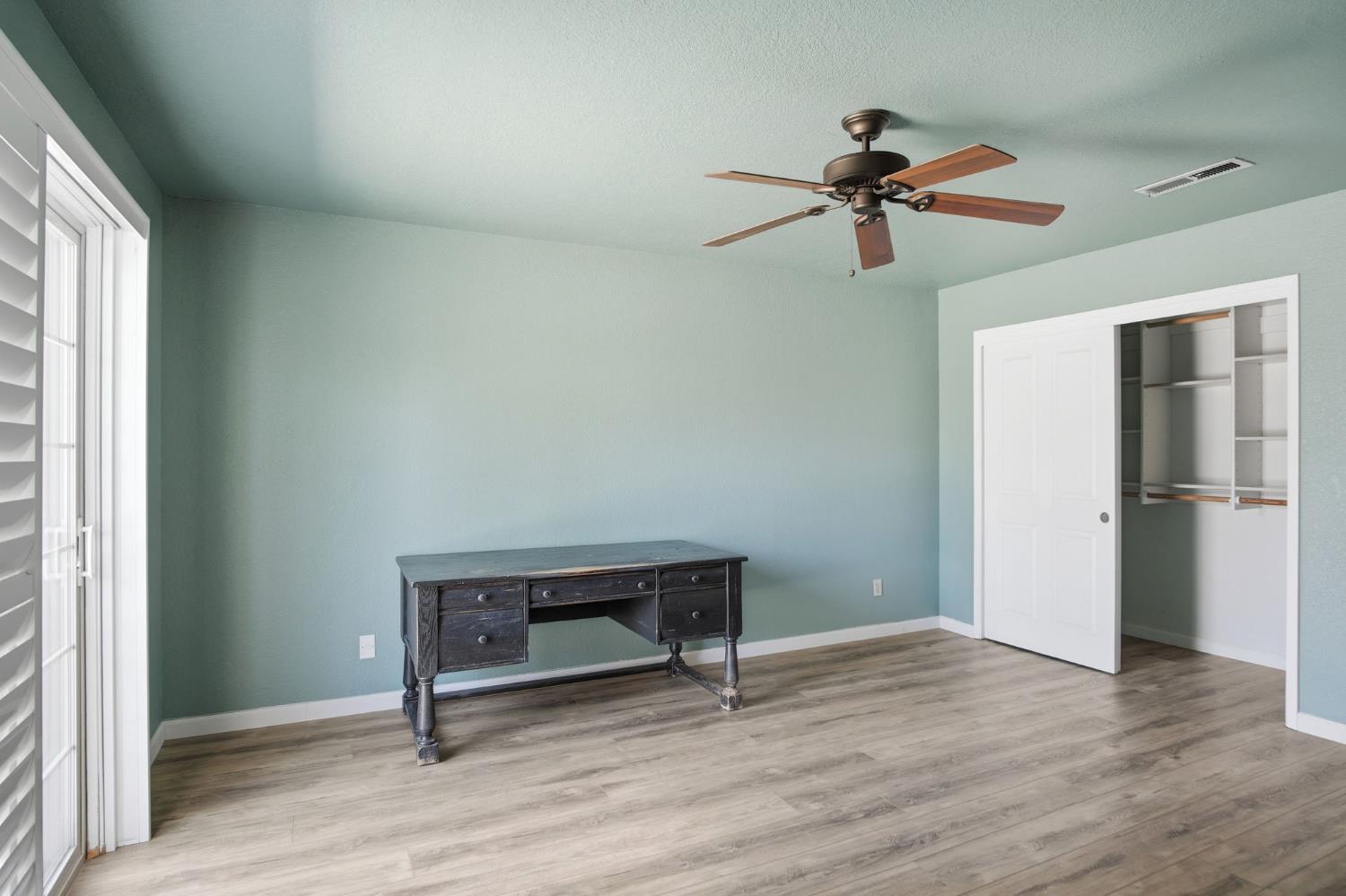 1070 Georgetown Ave, Turlock, CA 95382