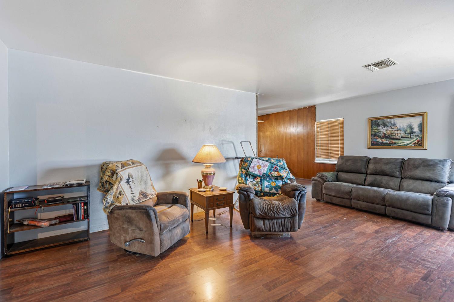2201 Vivian Rd, Modesto, CA 95358